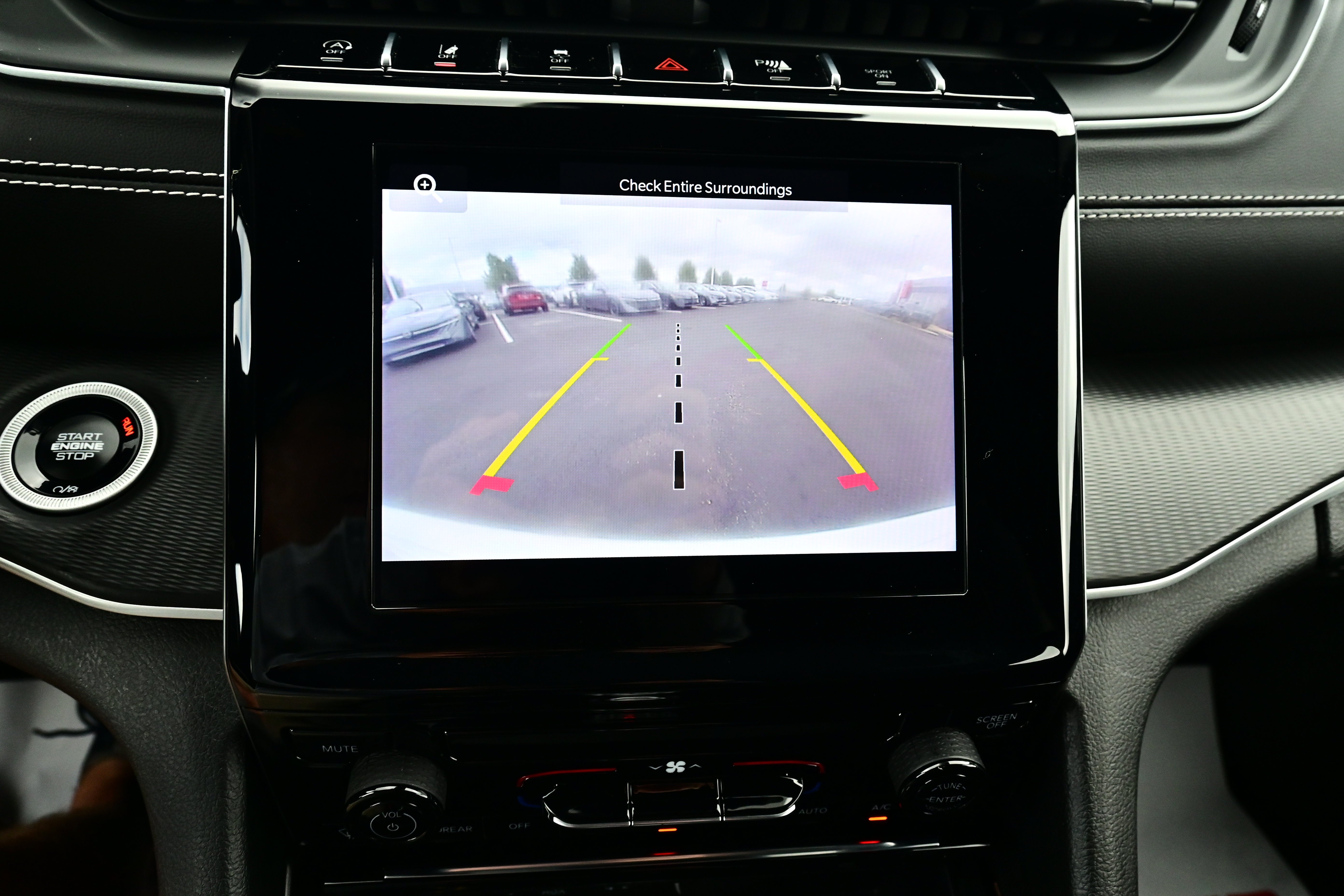 2024 Jeep Grand Cherokee Laredo X