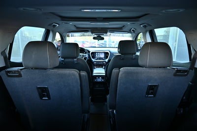 2022 GMC Acadia SLE