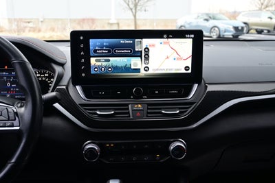 2023 Nissan Altima SR