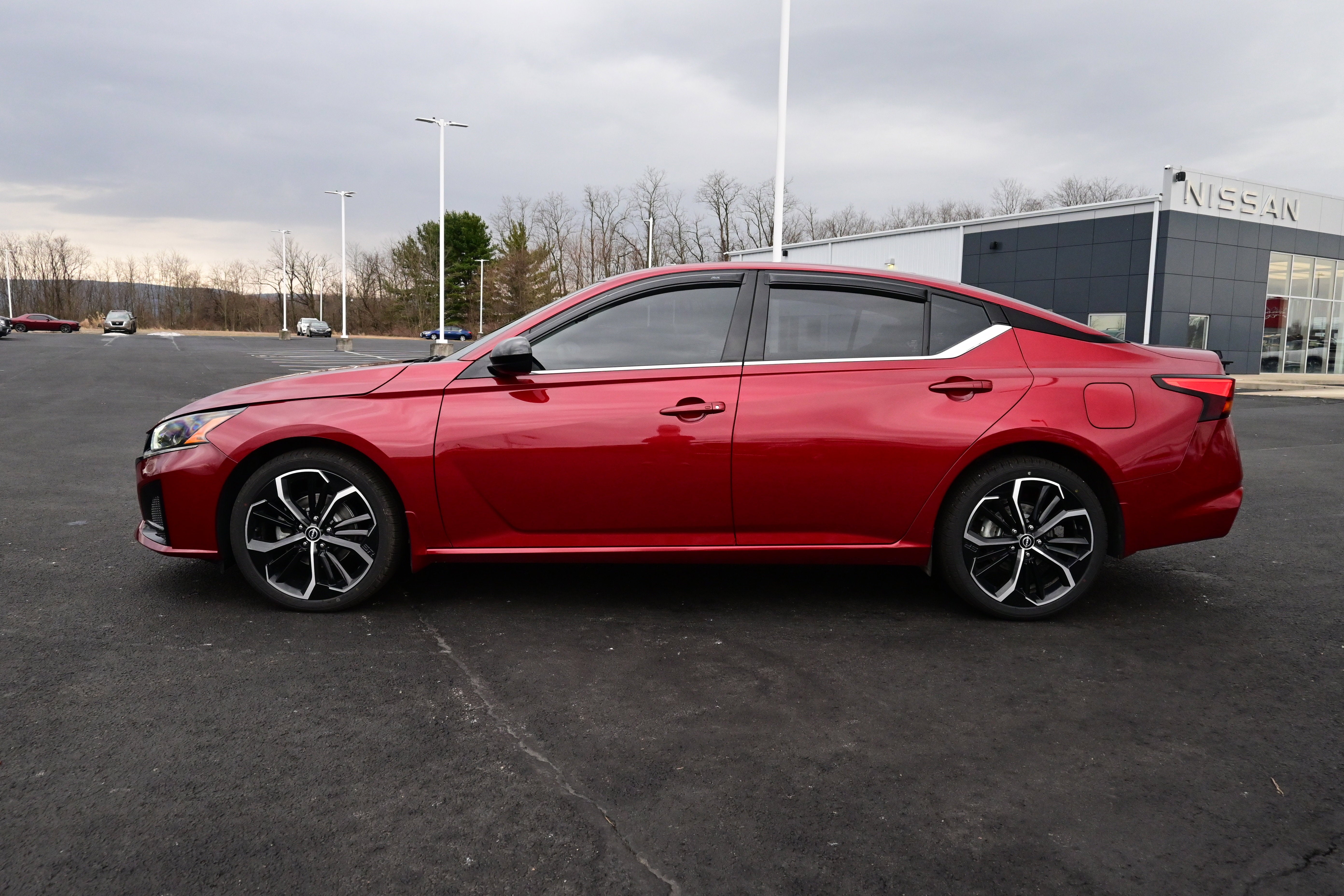 2023 Nissan Altima SR