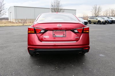 2023 Nissan Altima SR