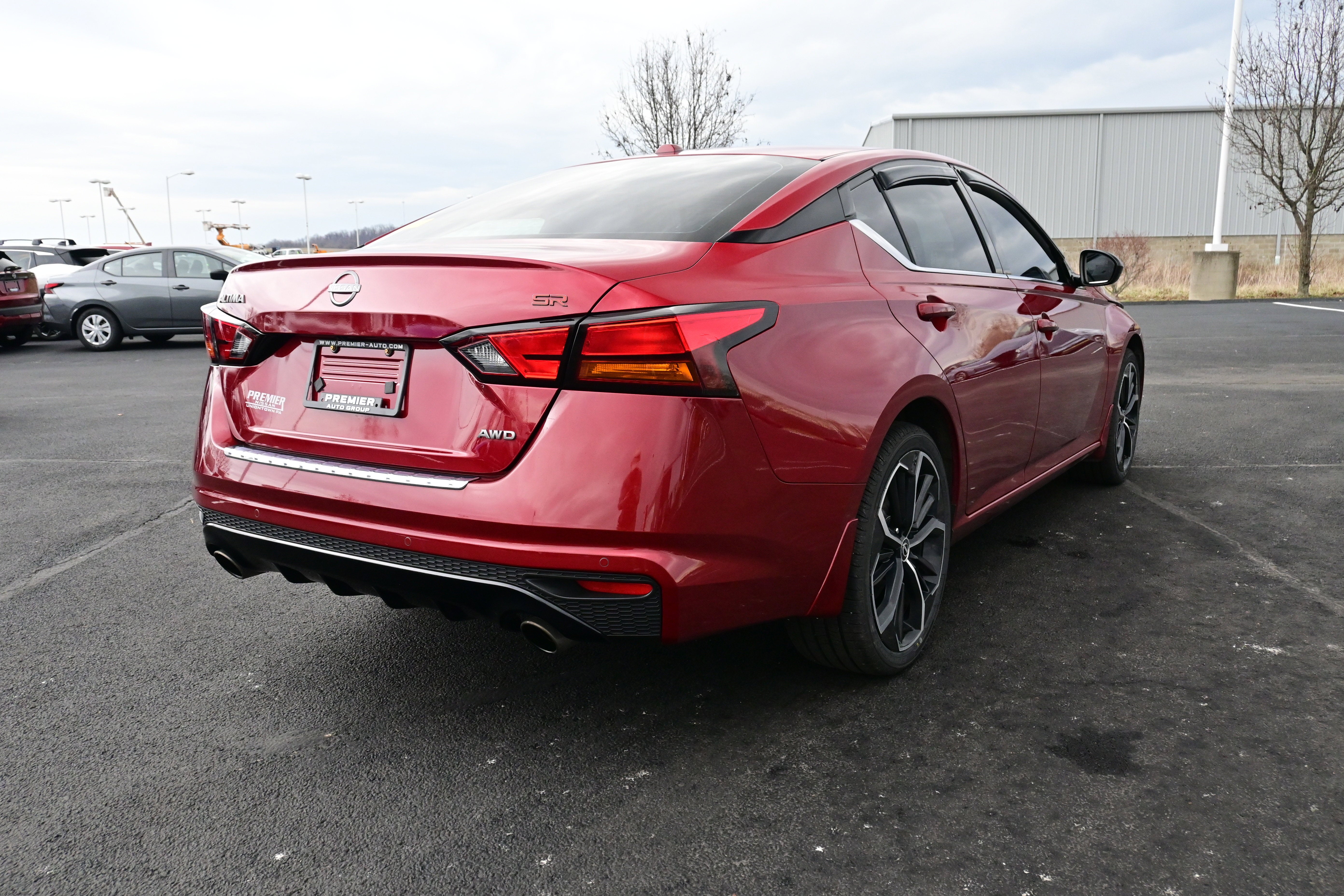 2023 Nissan Altima SR