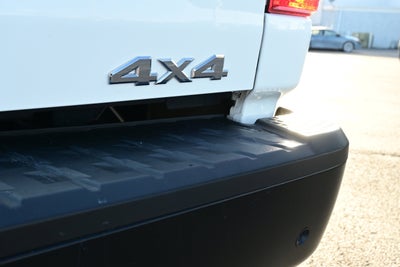 2022 Nissan Titan Crew Cab S