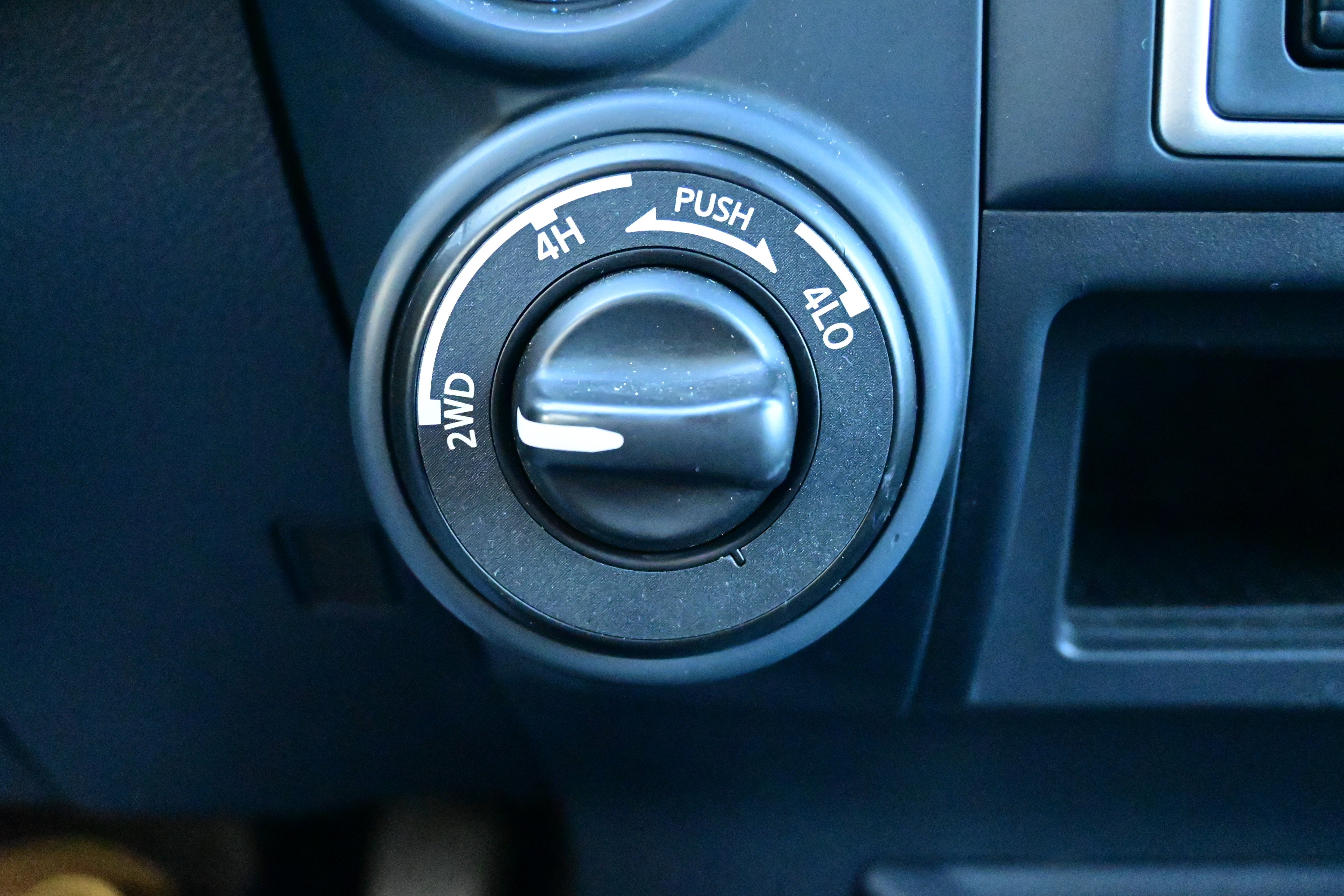 2022 Nissan Titan Crew Cab S