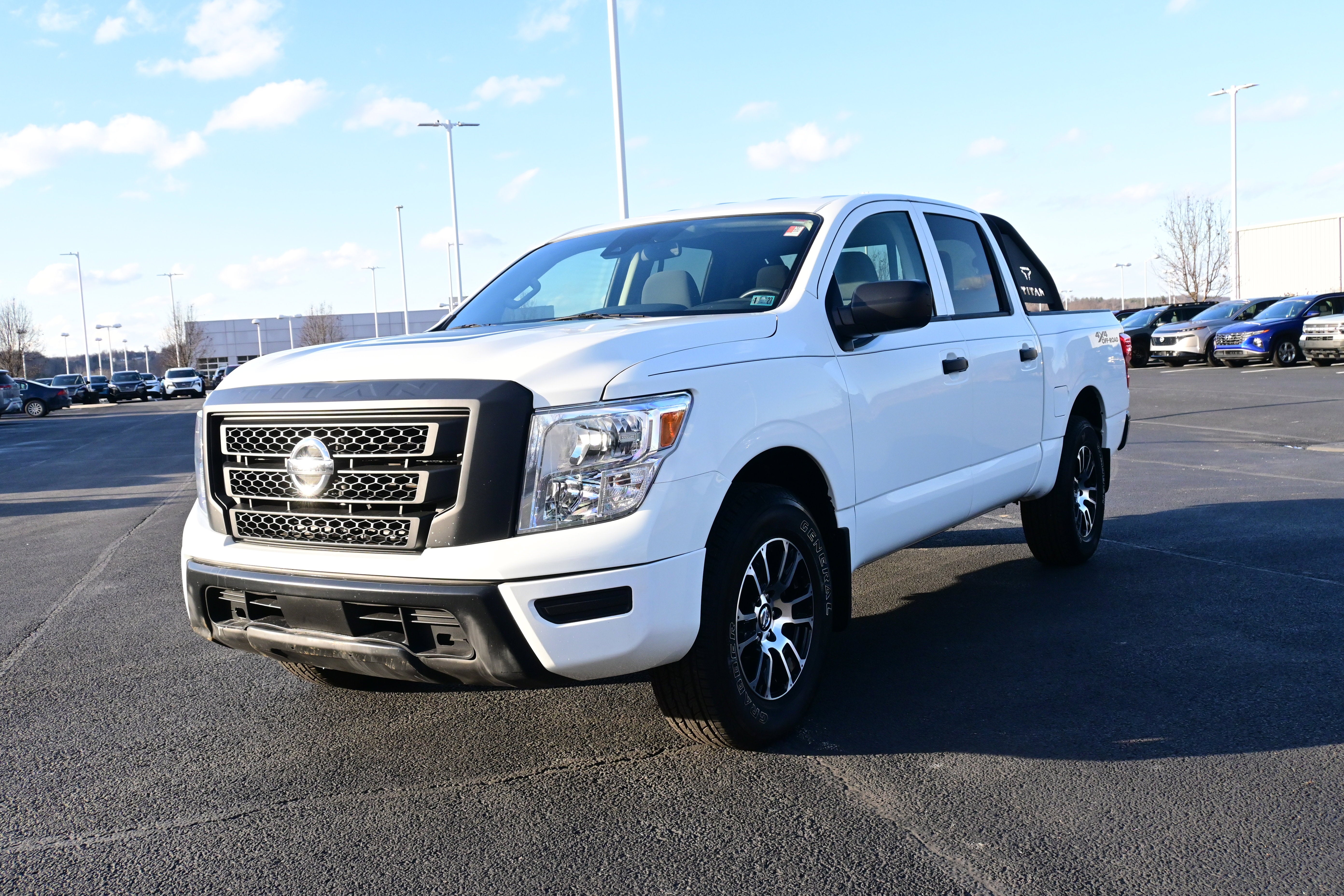 2022 Nissan Titan Crew Cab S