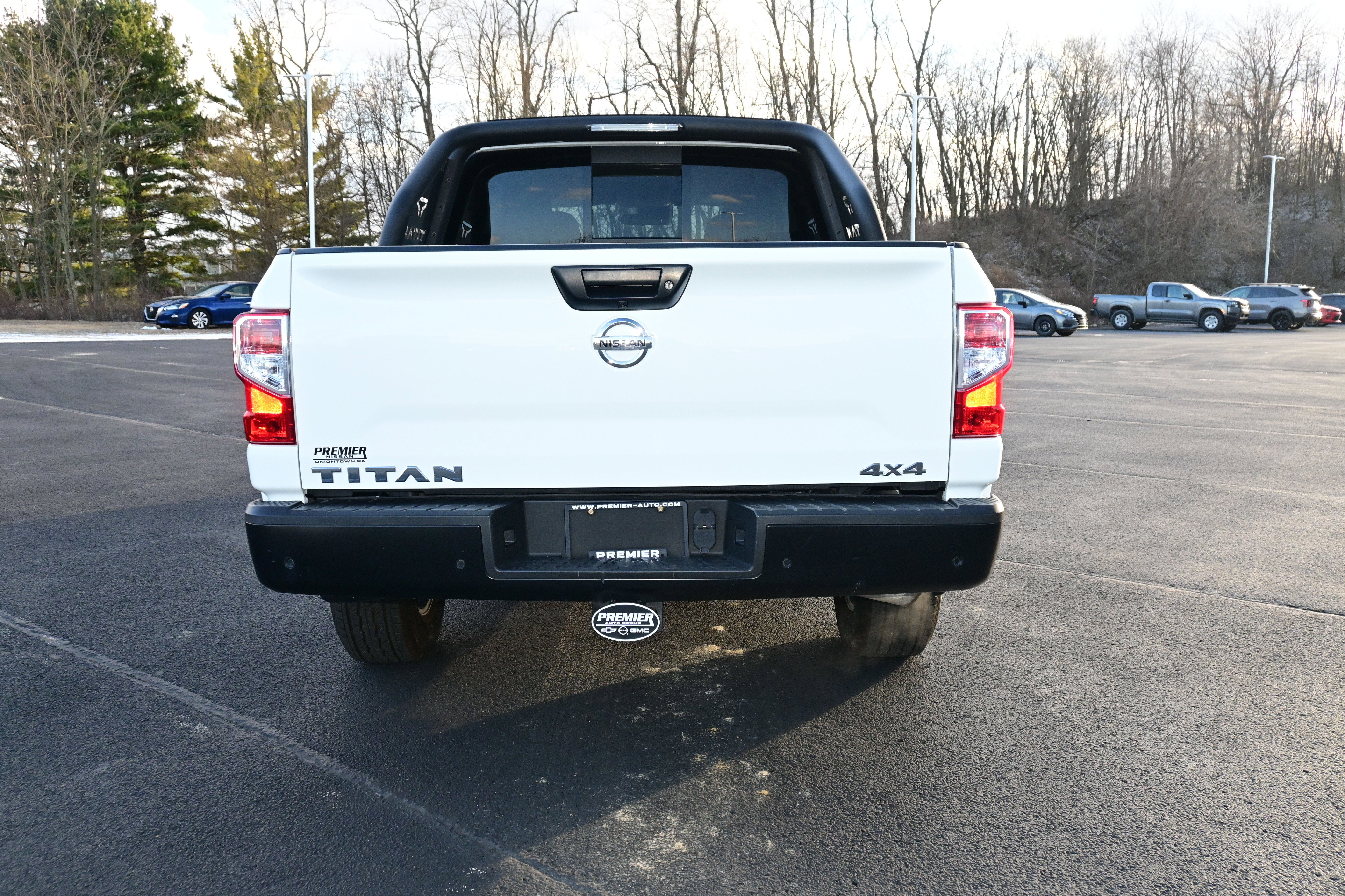 2022 Nissan Titan Crew Cab S