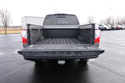 2024 Nissan Titan Crew Cab SV