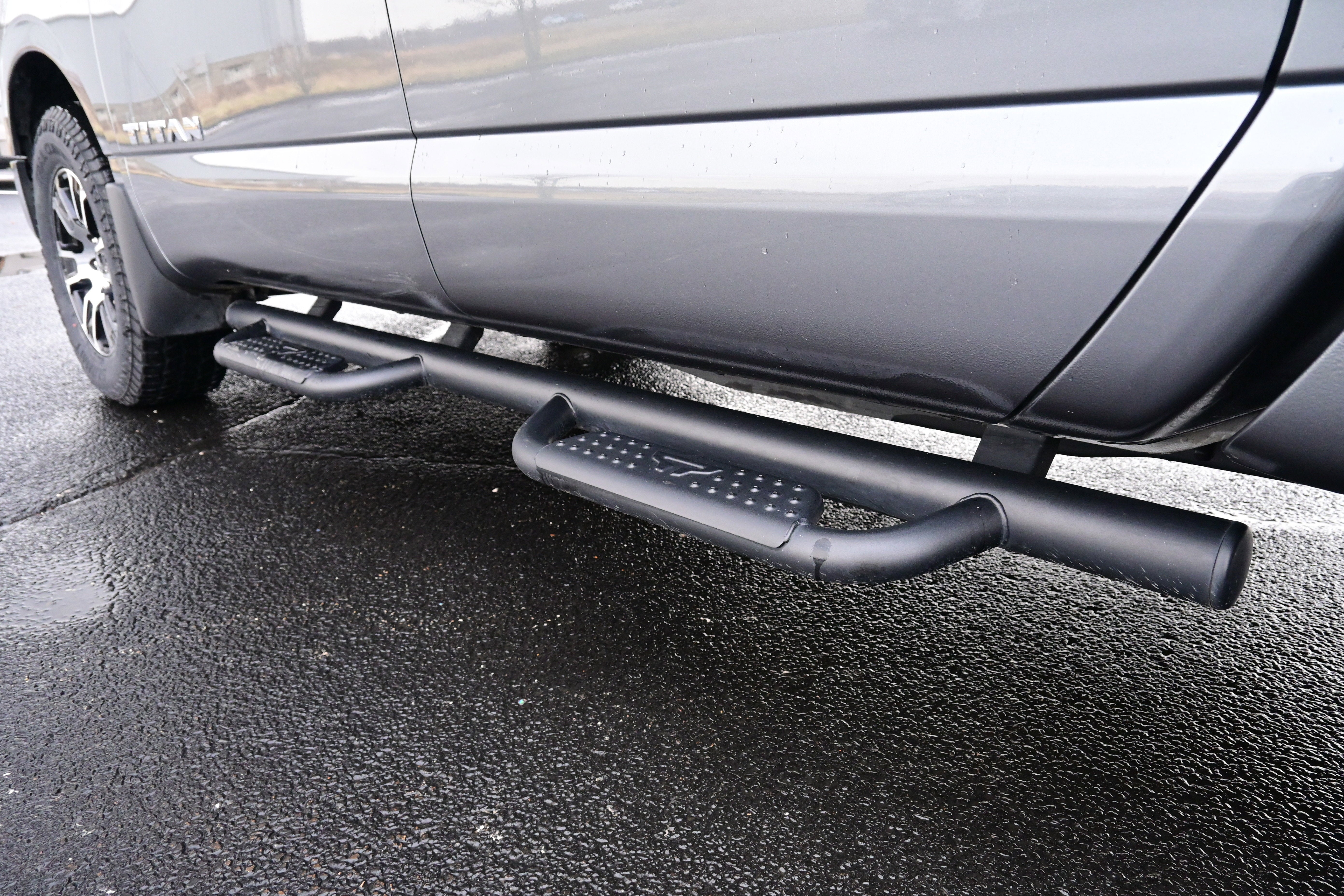 2024 Nissan Titan Crew Cab SV