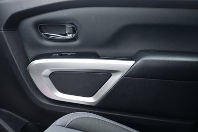 2024 Nissan Titan Crew Cab SV