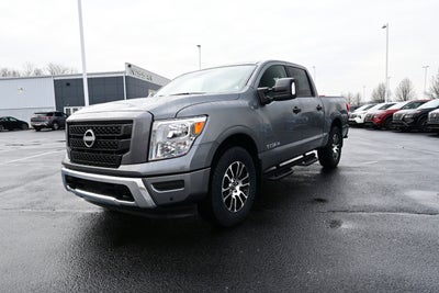 2024 Nissan Titan Crew Cab SV