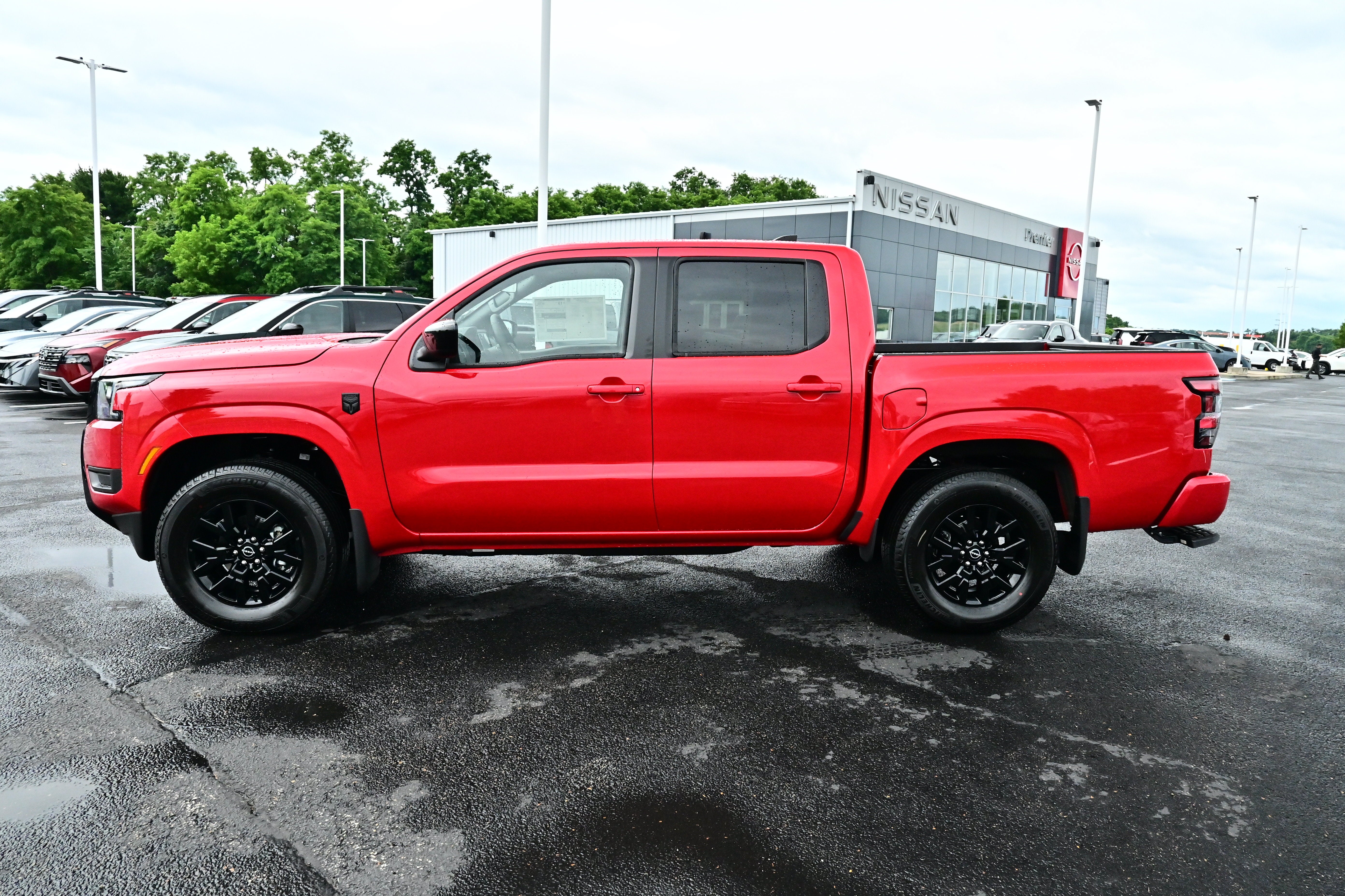 2026 Nissan Frontier Crew Cab SV