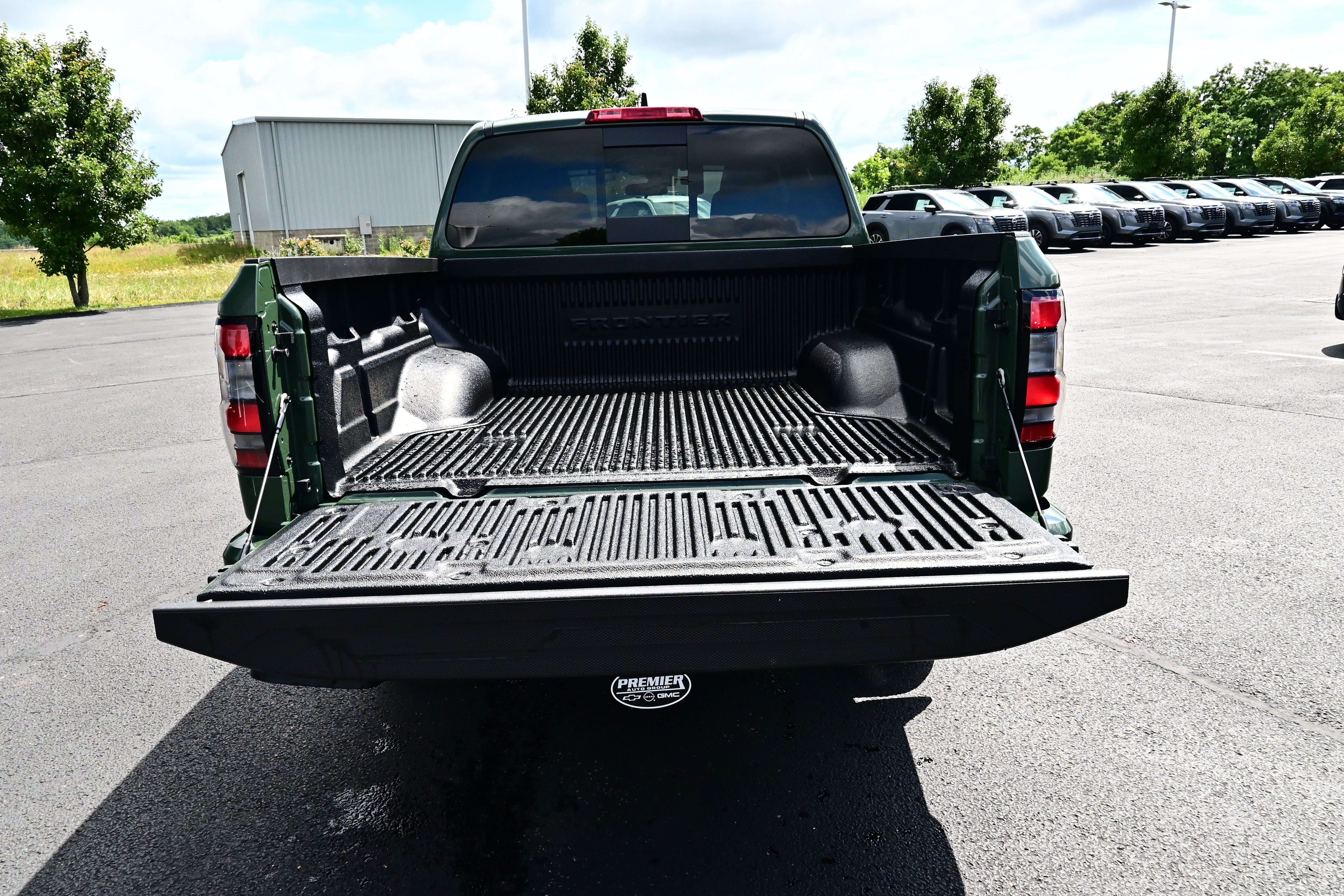 2026 Nissan Frontier Crew Cab SV