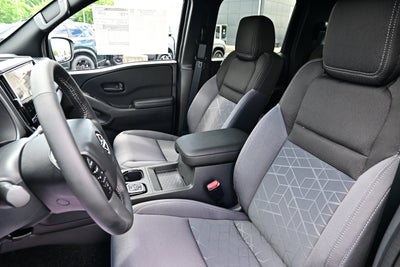 2026 Nissan Frontier Crew Cab SV