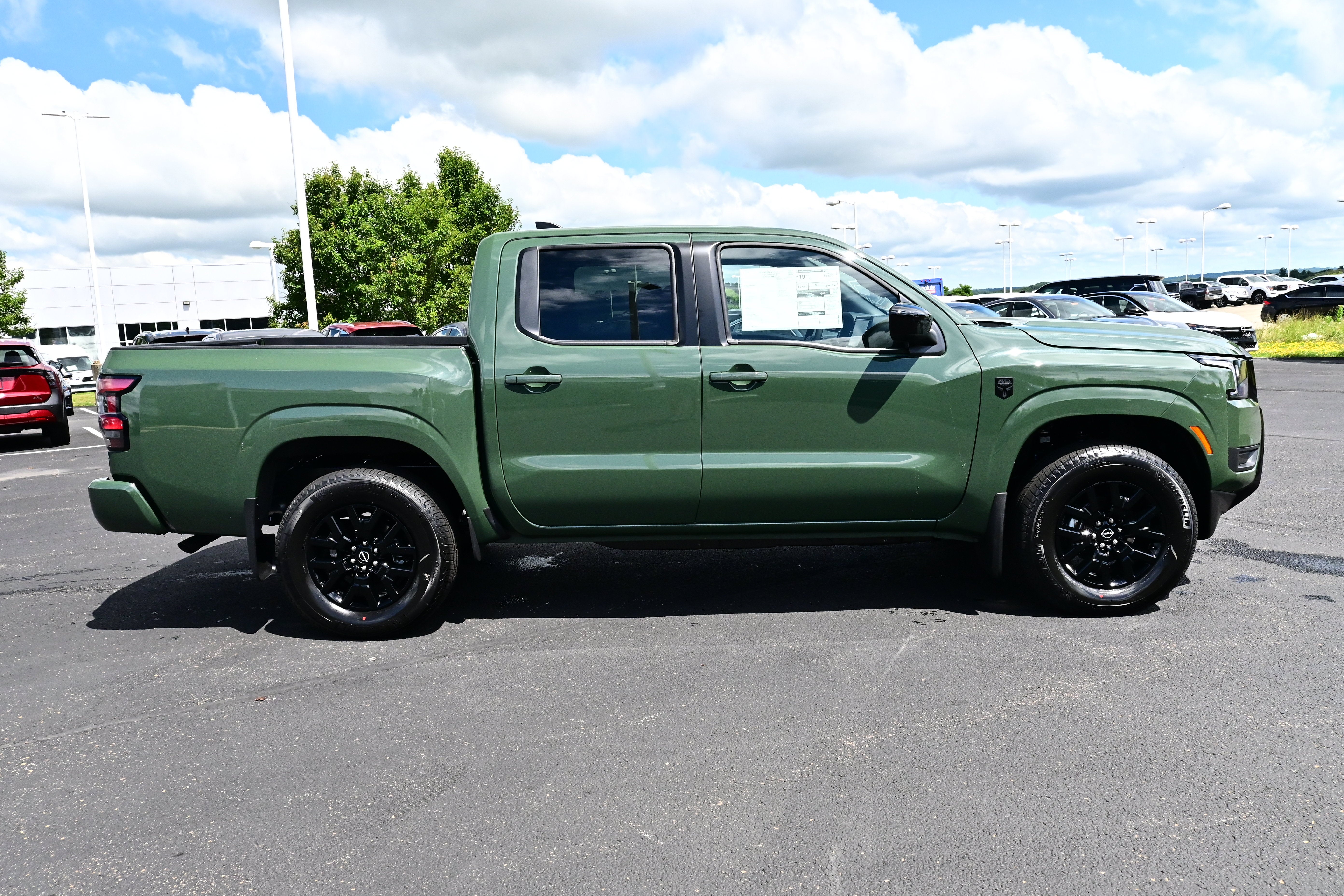 2026 Nissan Frontier Crew Cab SV
