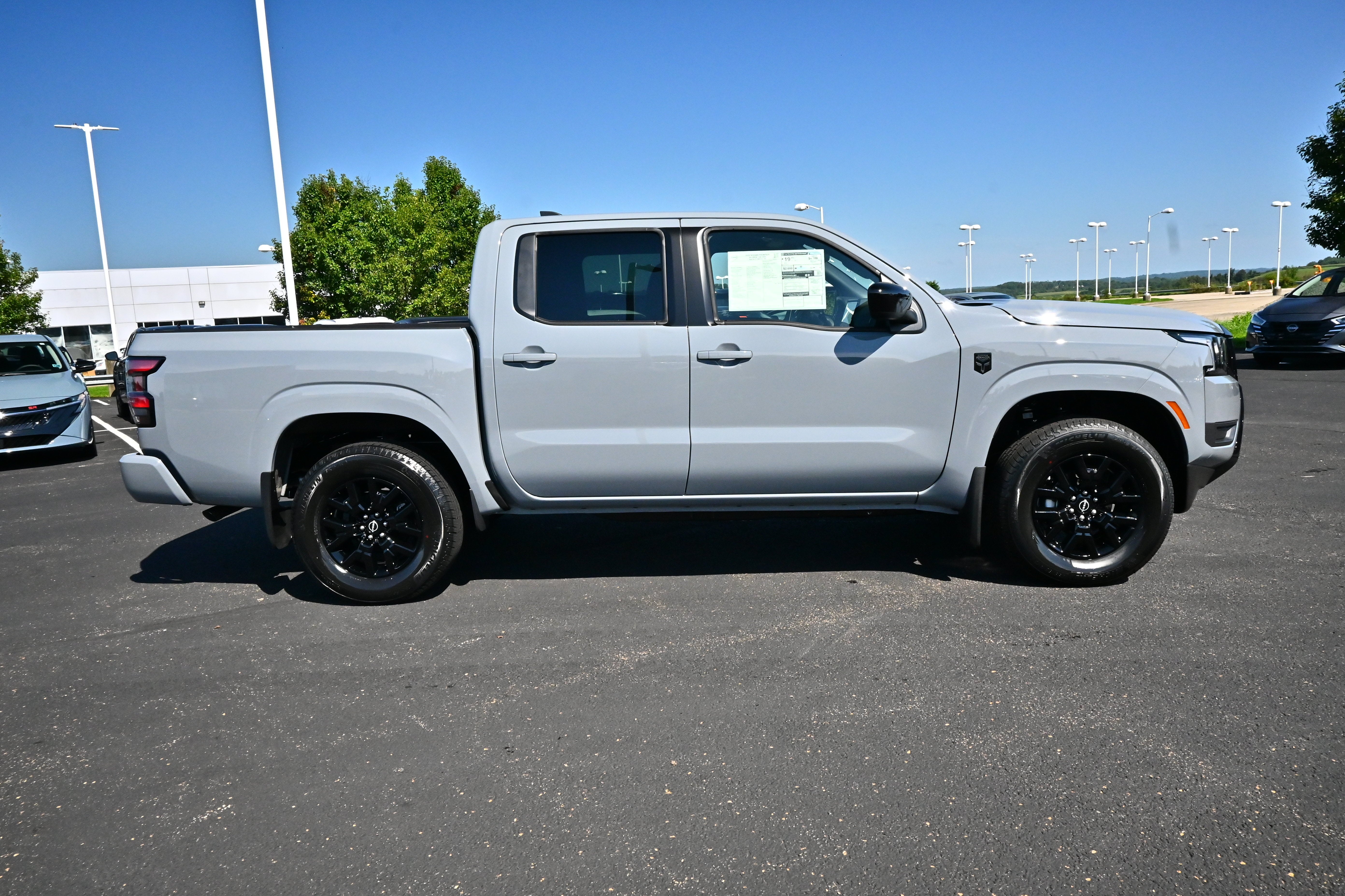 2026 Nissan Frontier Crew Cab SV