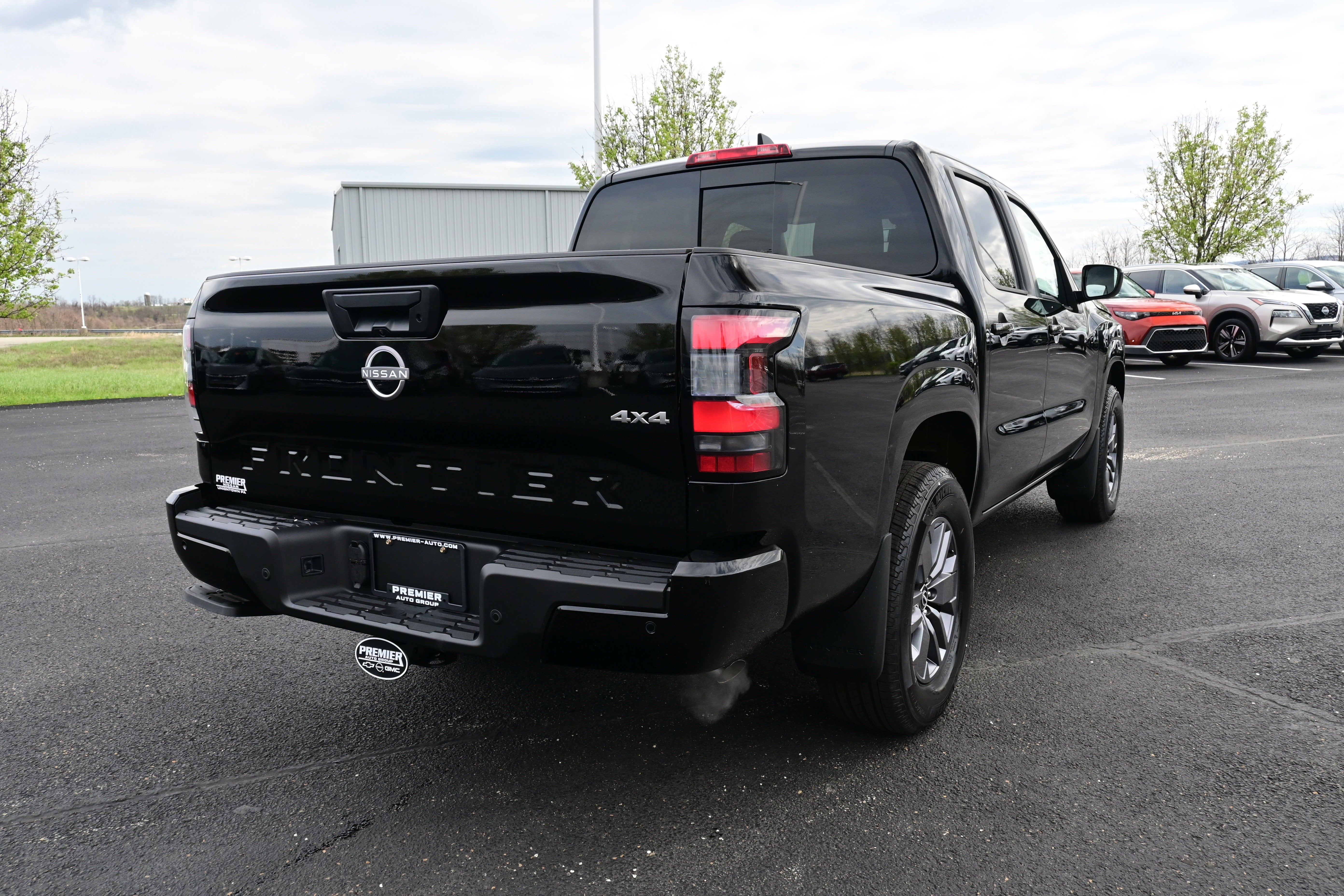 2026 Nissan Frontier Crew Cab SV