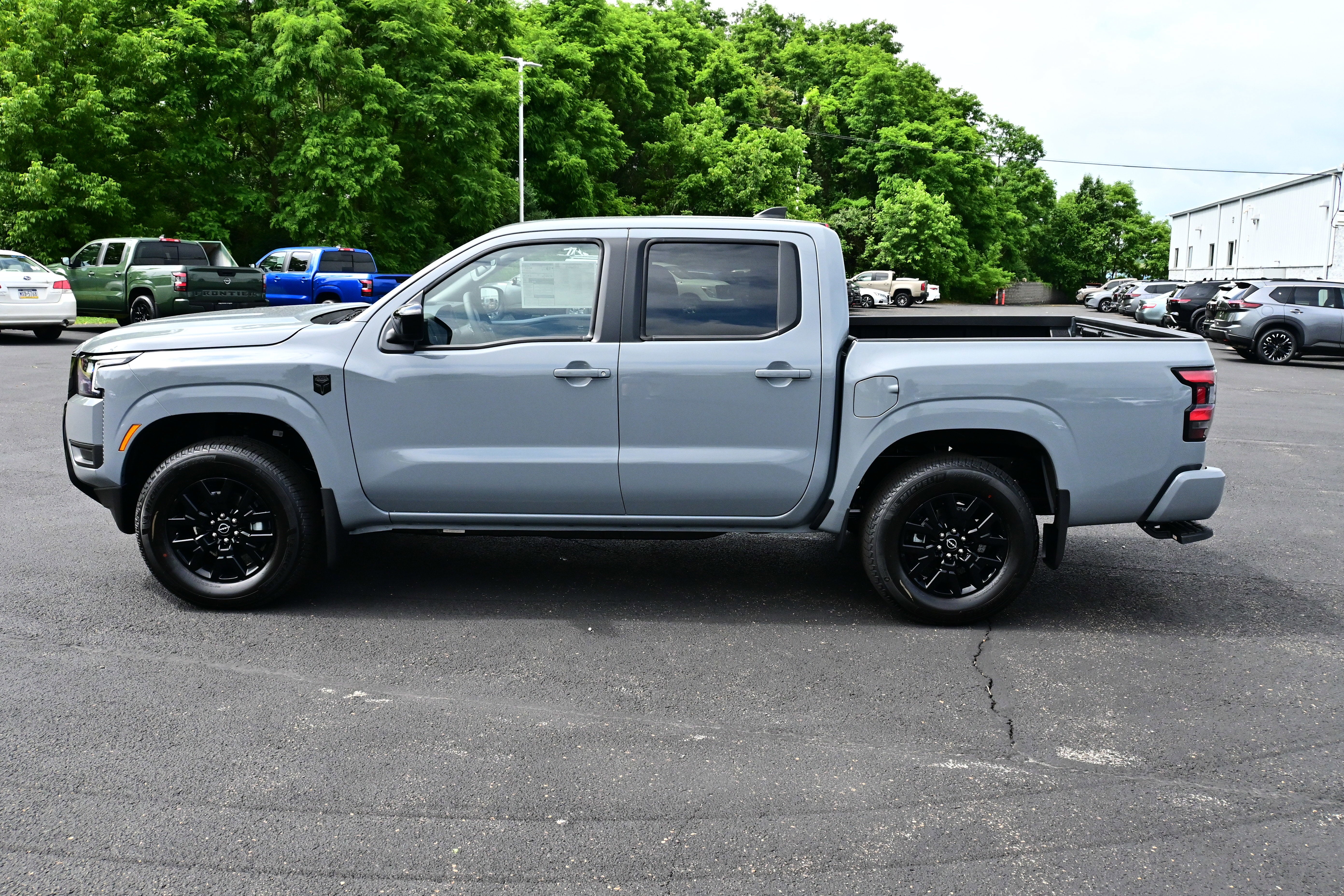 2026 Nissan Frontier Crew Cab SV