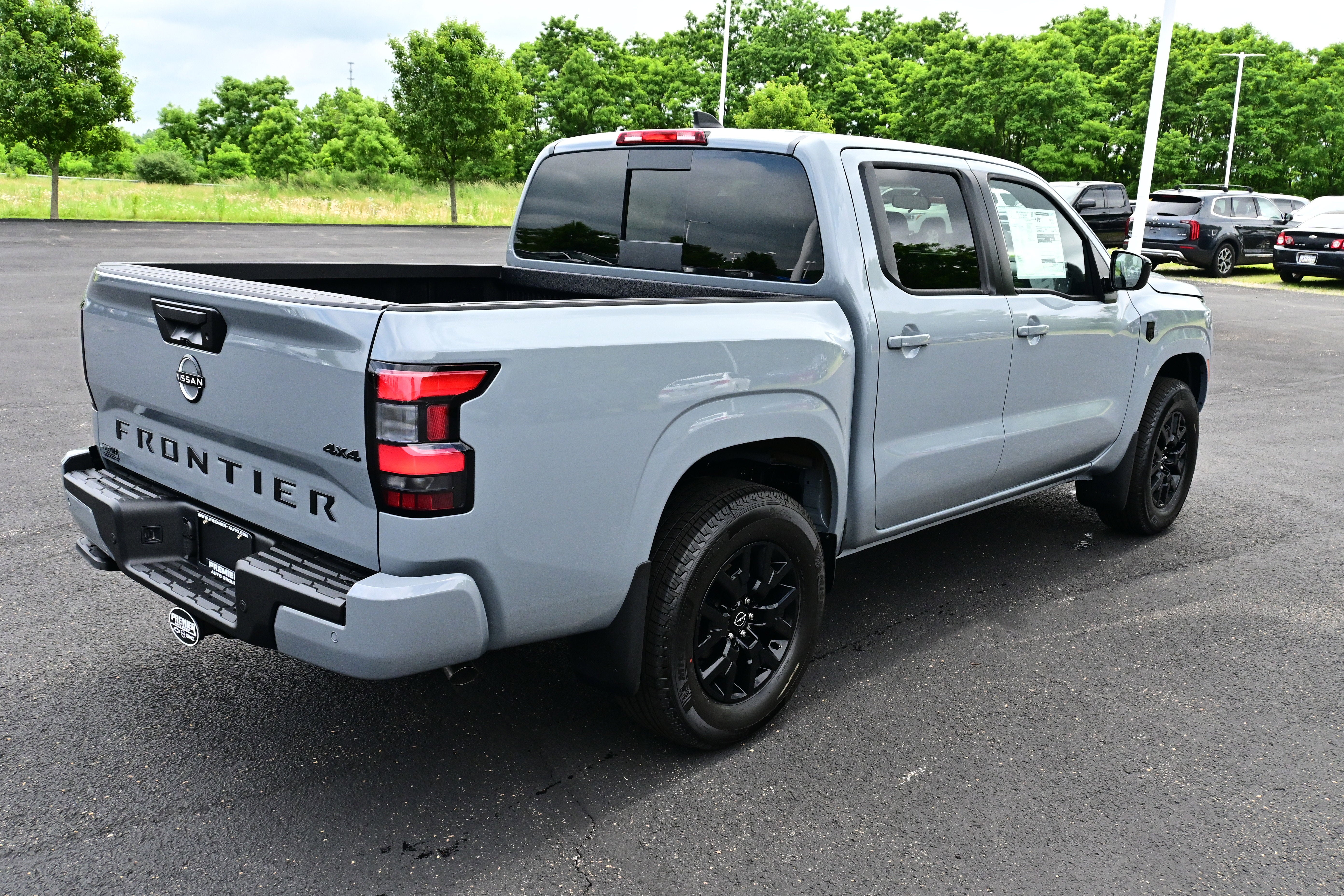 2026 Nissan Frontier Crew Cab SV