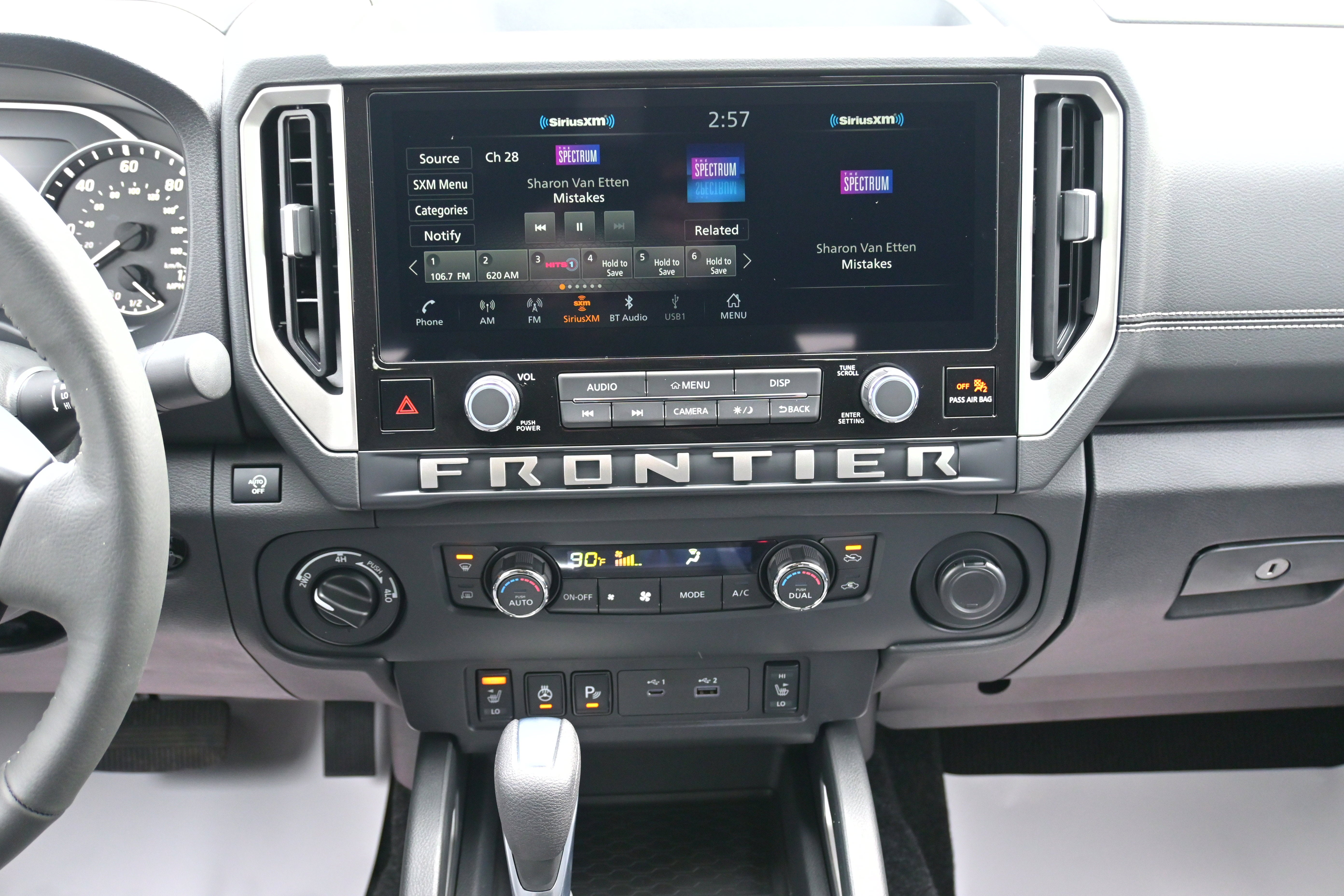 2026 Nissan Frontier Crew Cab SV