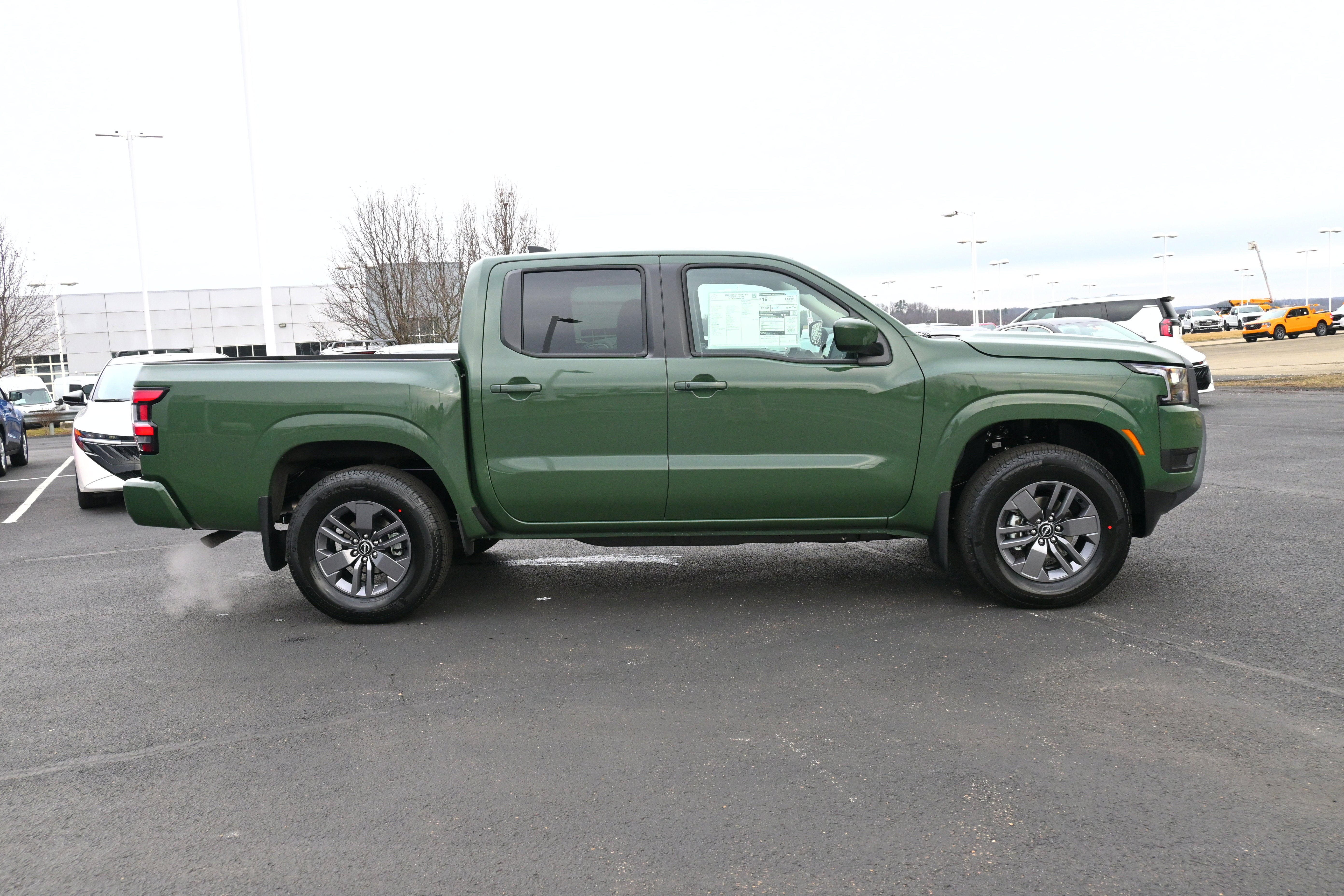 2026 Nissan Frontier Crew Cab SV