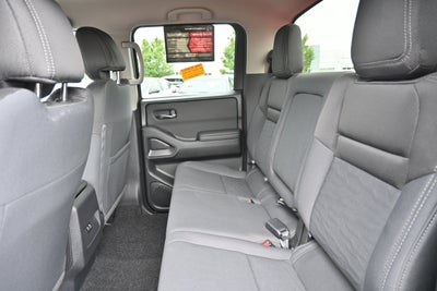 2024 Nissan Frontier Crew Cab SV