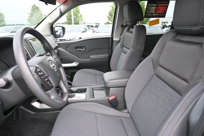 2024 Nissan Frontier Crew Cab SV