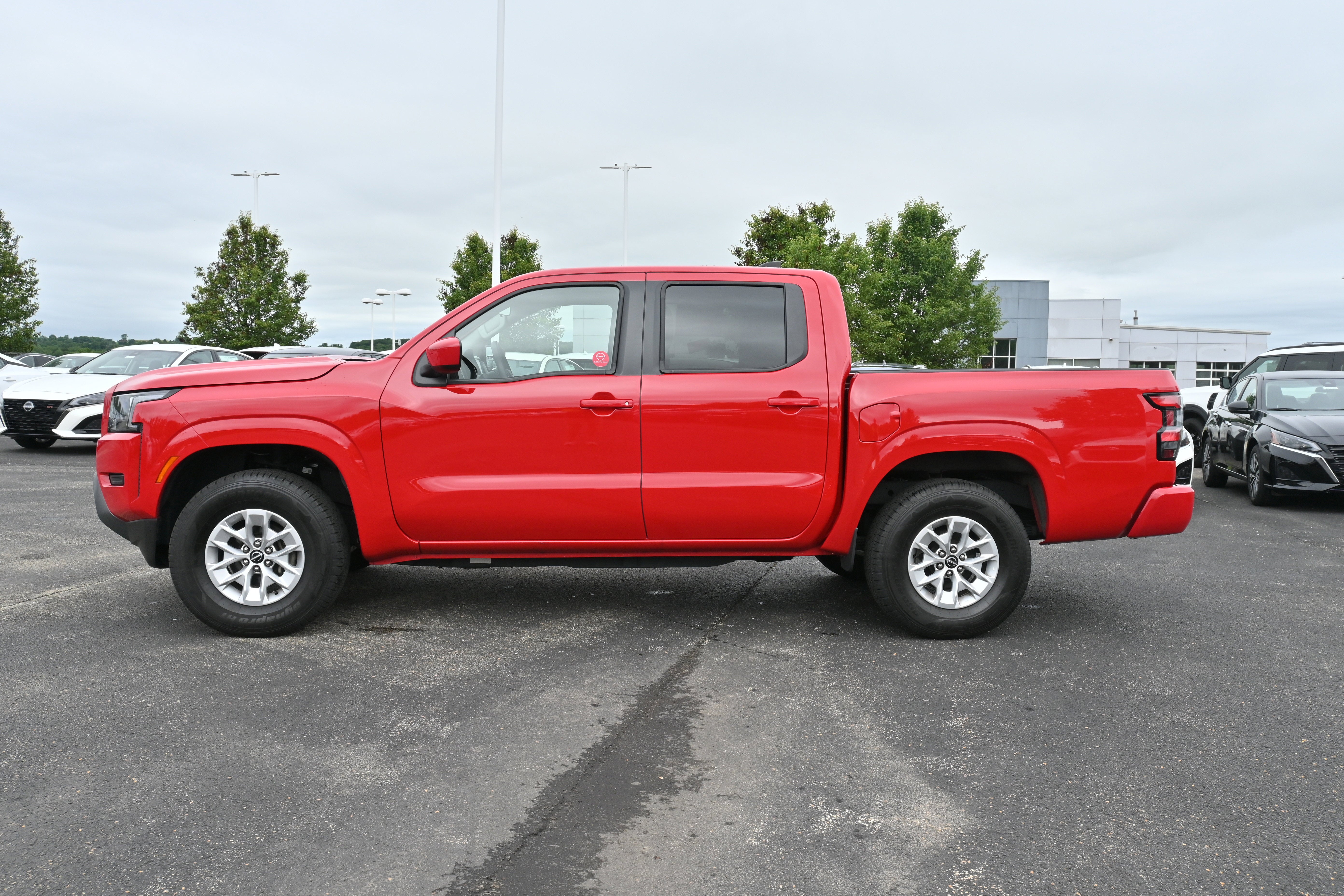 2024 Nissan Frontier Crew Cab SV