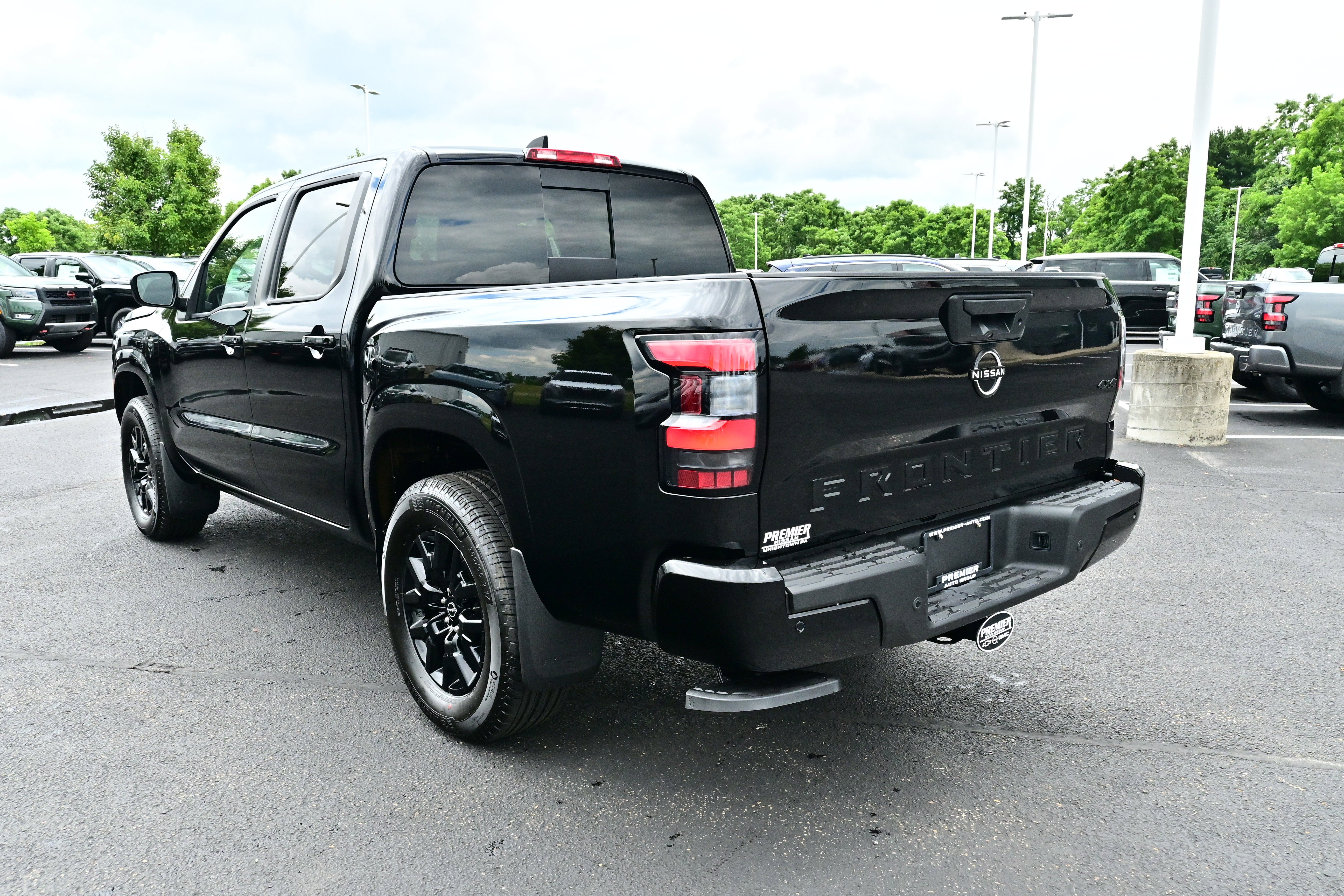 2026 Nissan Frontier Crew Cab SV