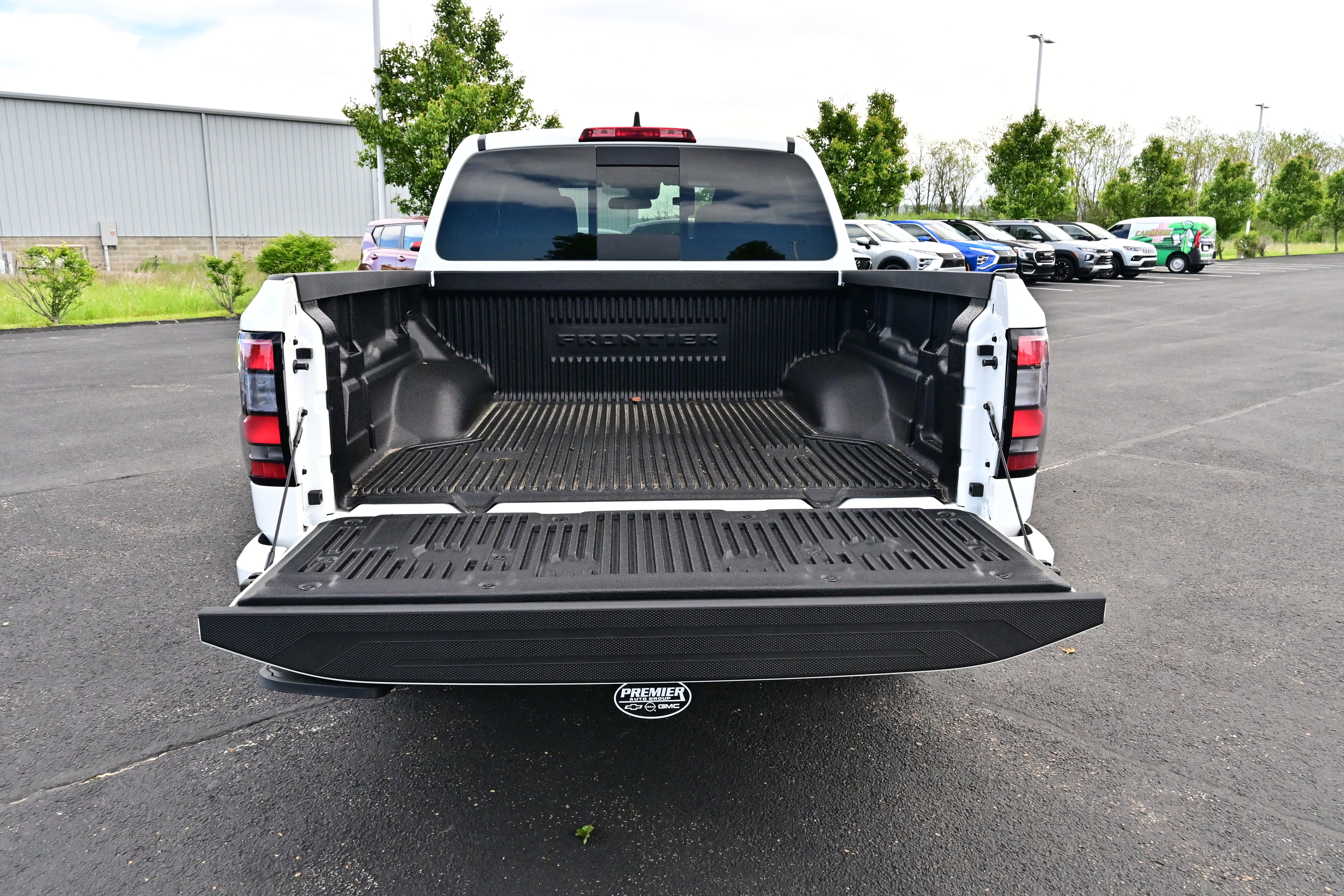 2026 Nissan Frontier Crew Cab SV