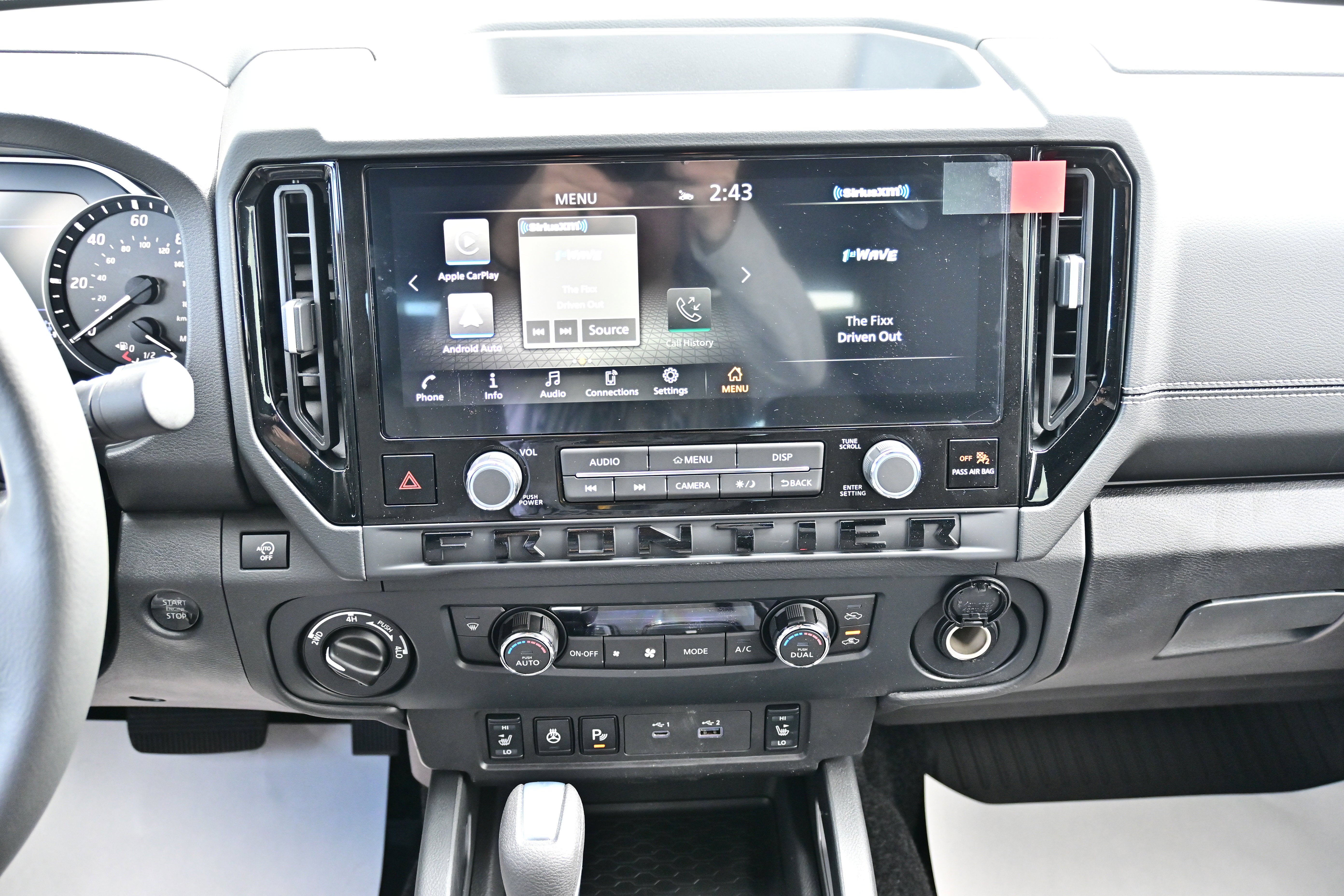 2026 Nissan Frontier Crew Cab SV