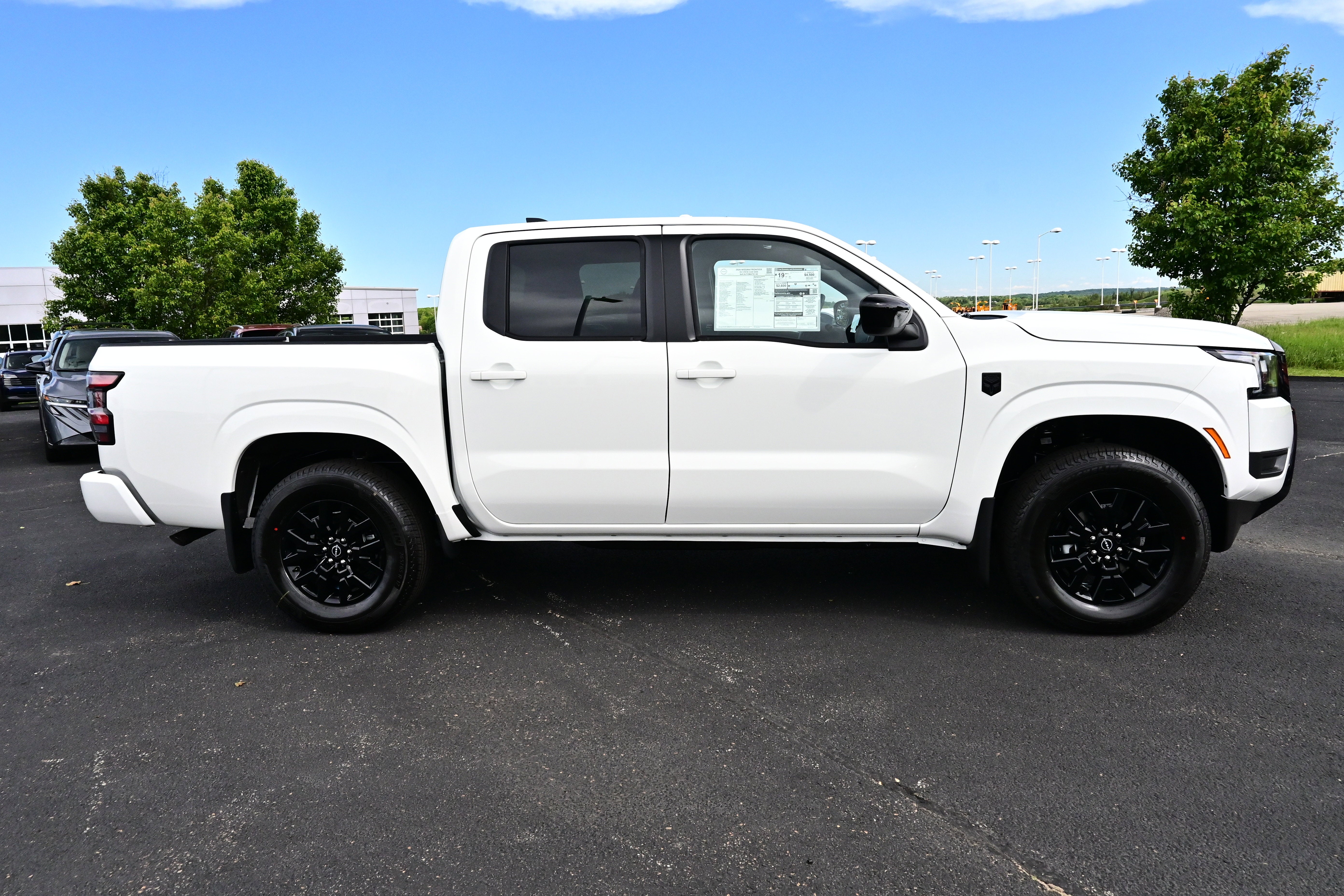 2026 Nissan Frontier Crew Cab SV
