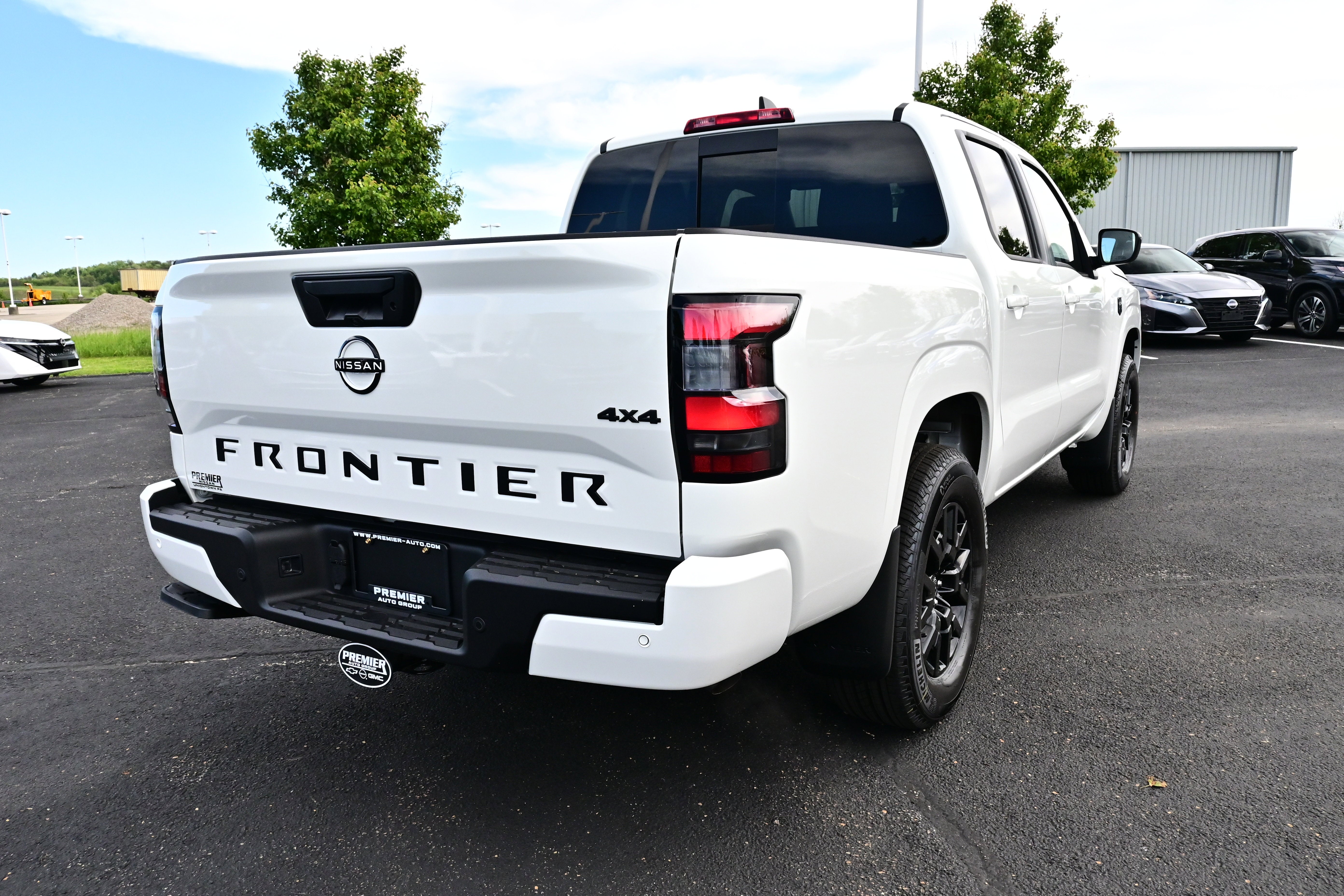 2026 Nissan Frontier Crew Cab SV