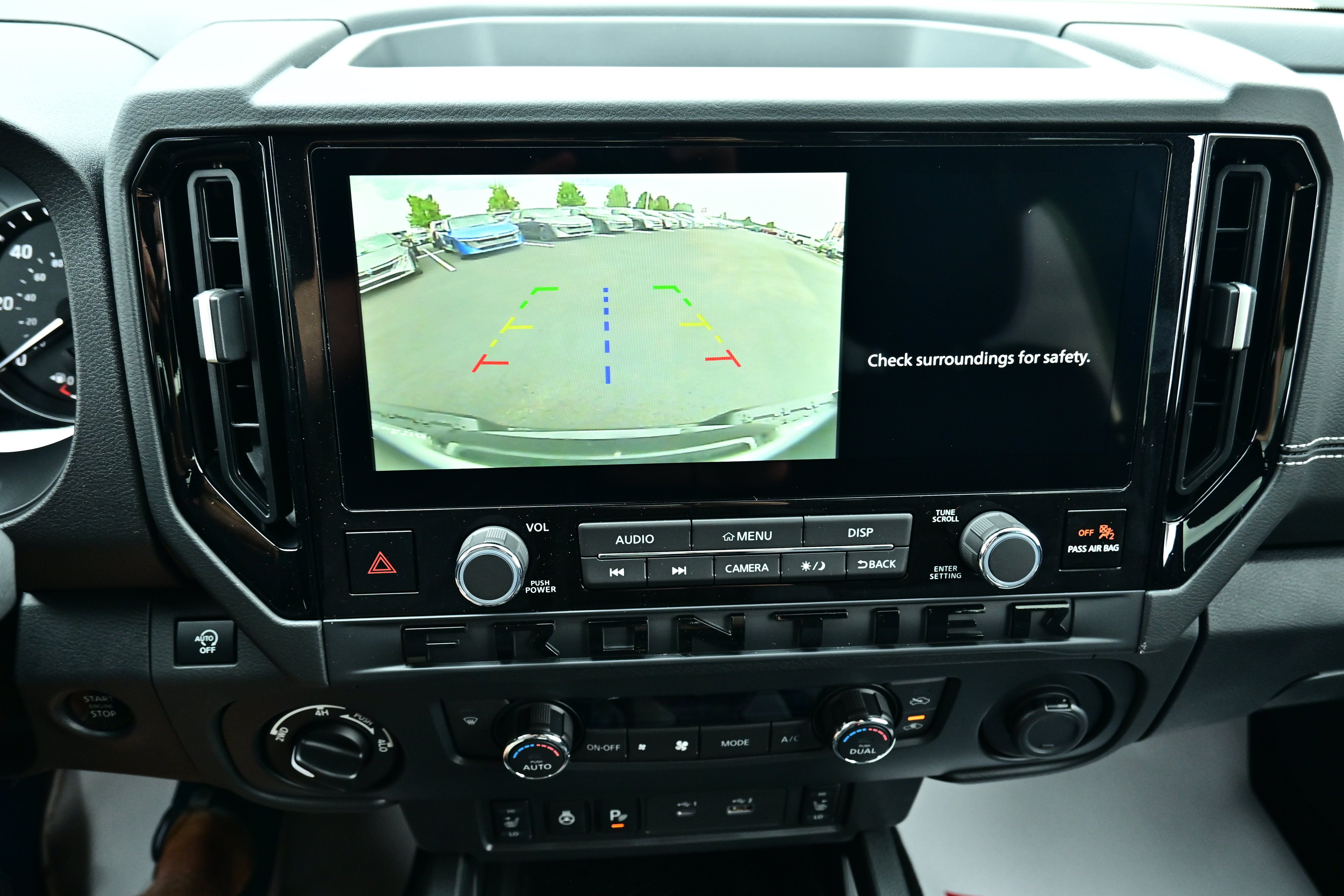 2026 Nissan Frontier Crew Cab SV