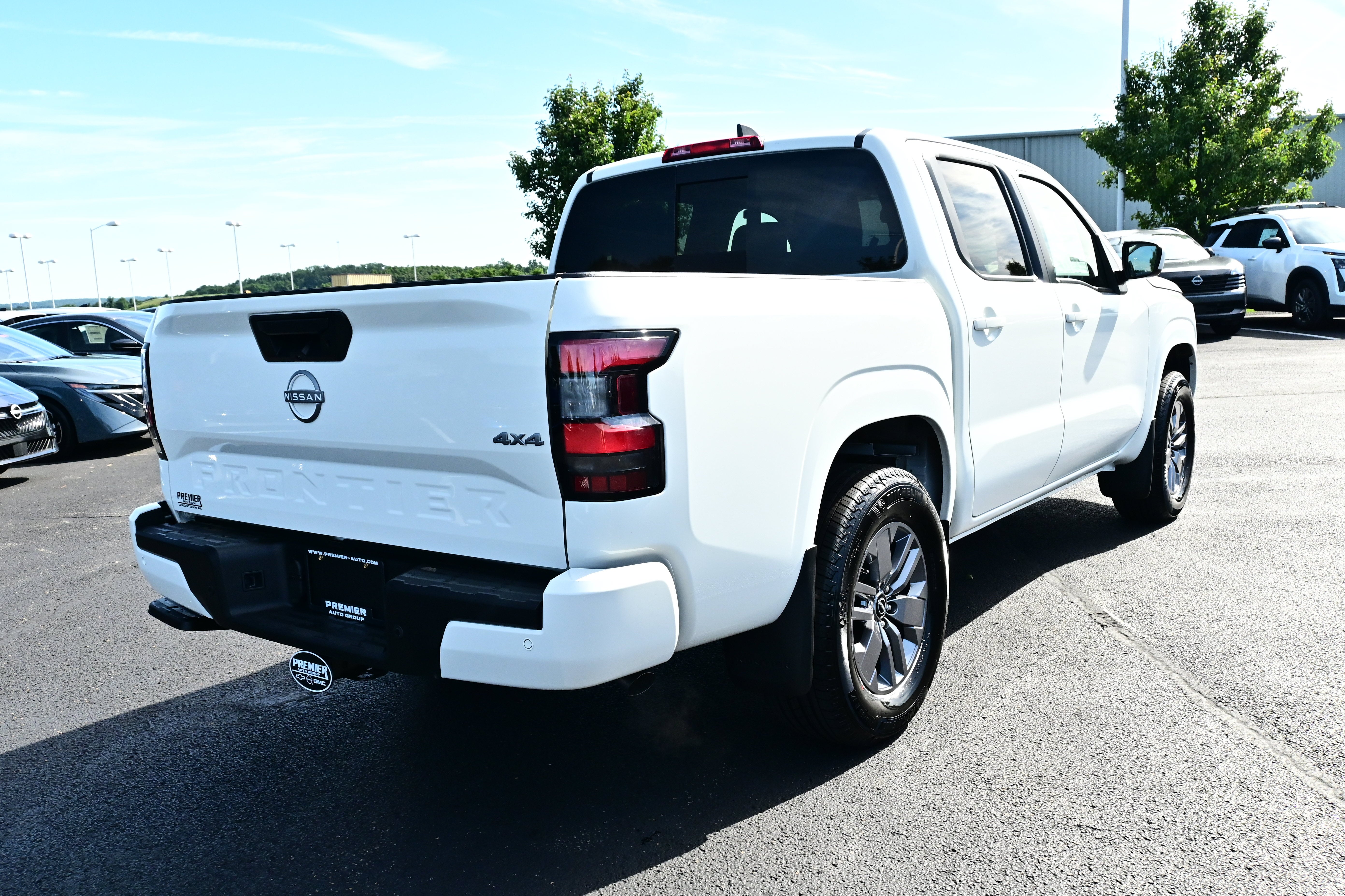 2026 Nissan Frontier Crew Cab SV