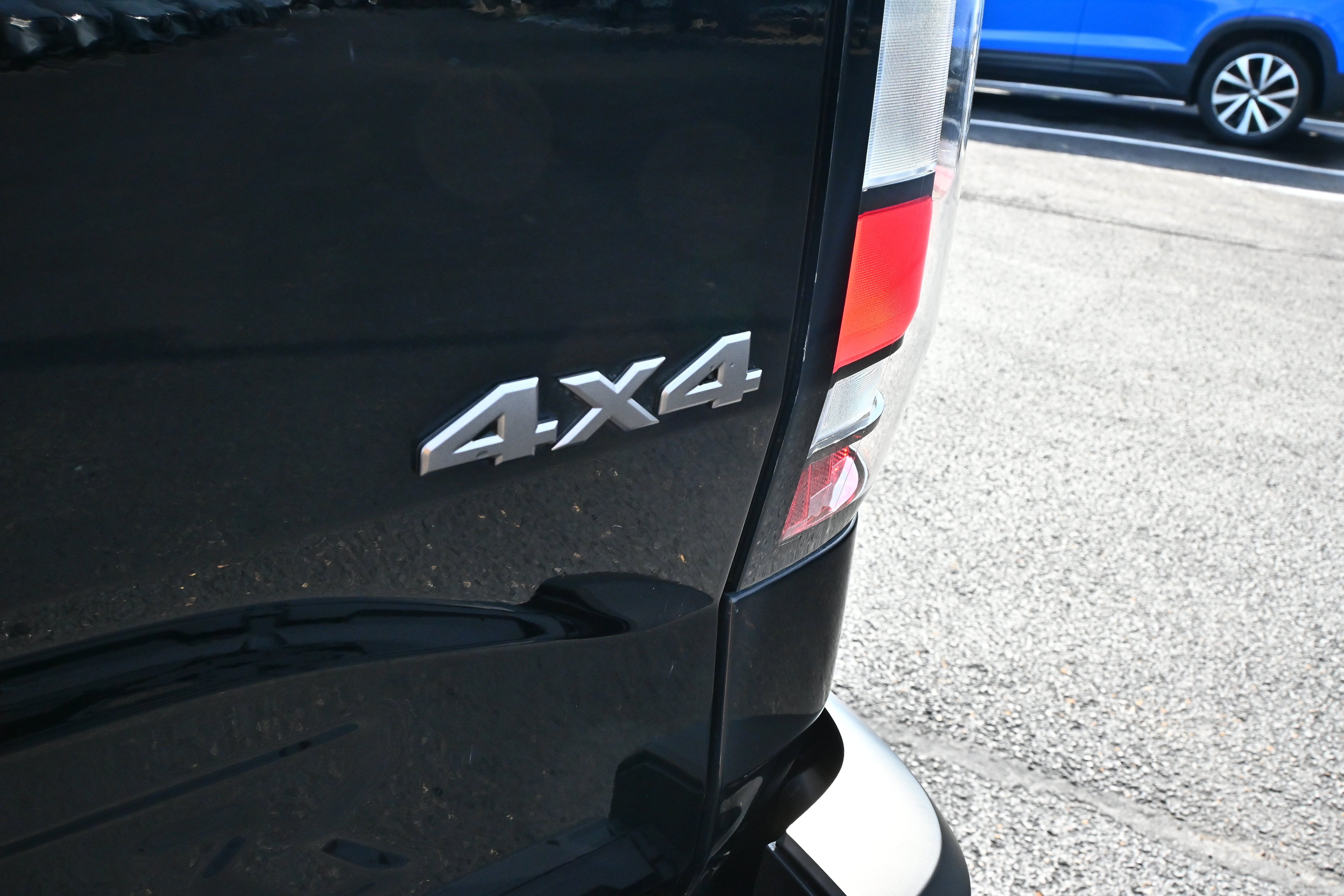 2022 Nissan Frontier Crew Cab S
