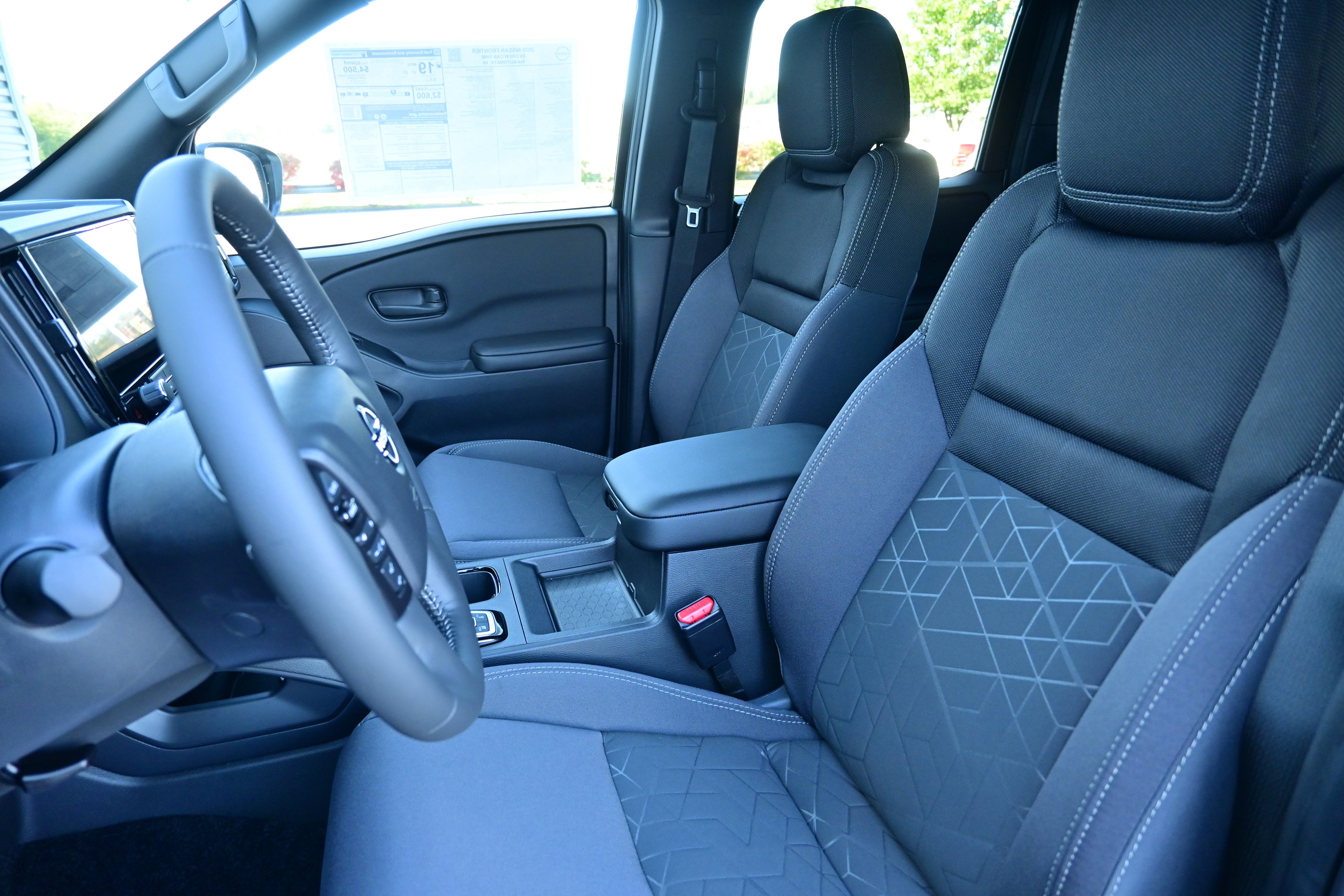 2026 Nissan Frontier Crew Cab SV