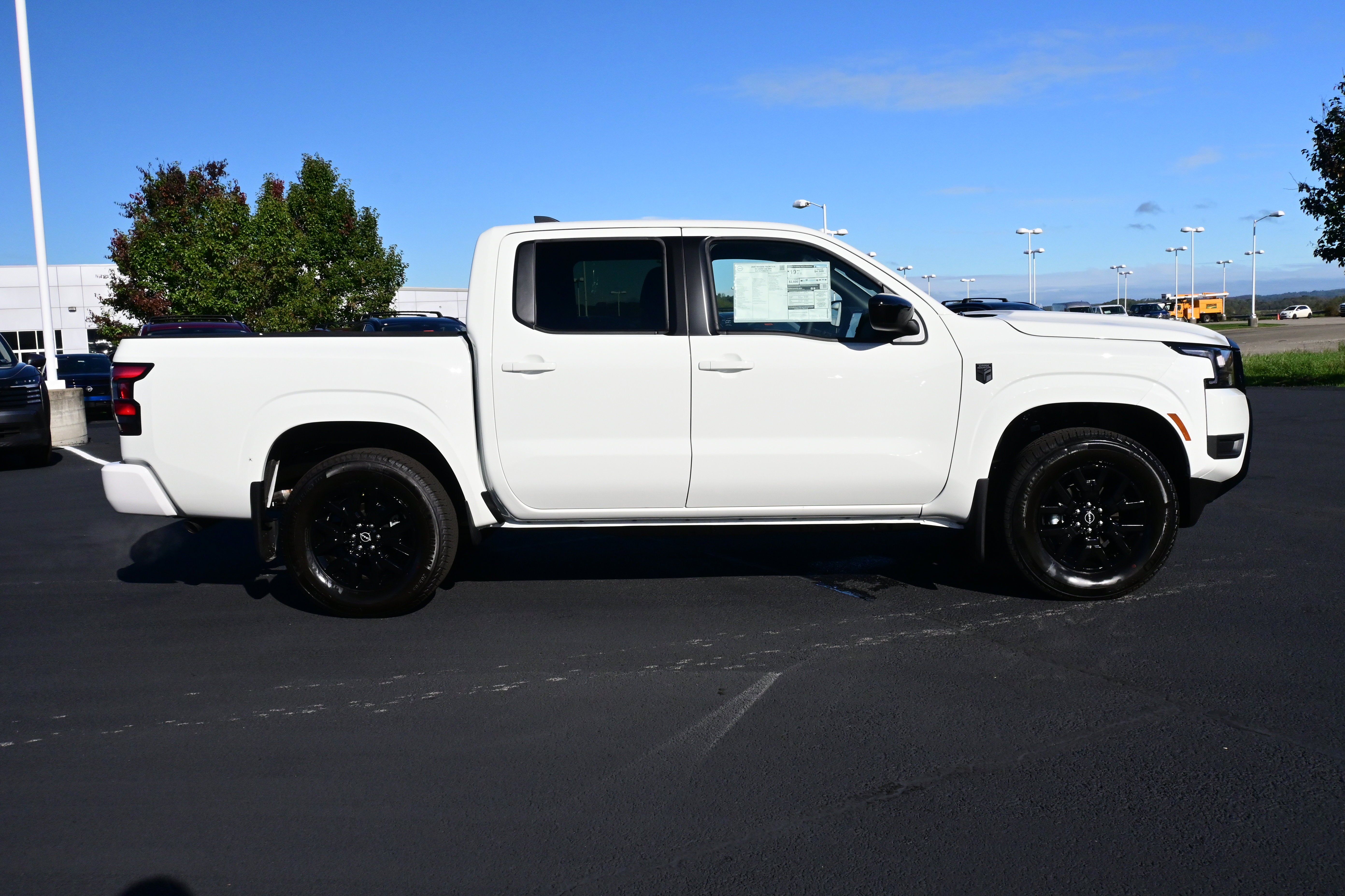 2026 Nissan Frontier Crew Cab SV
