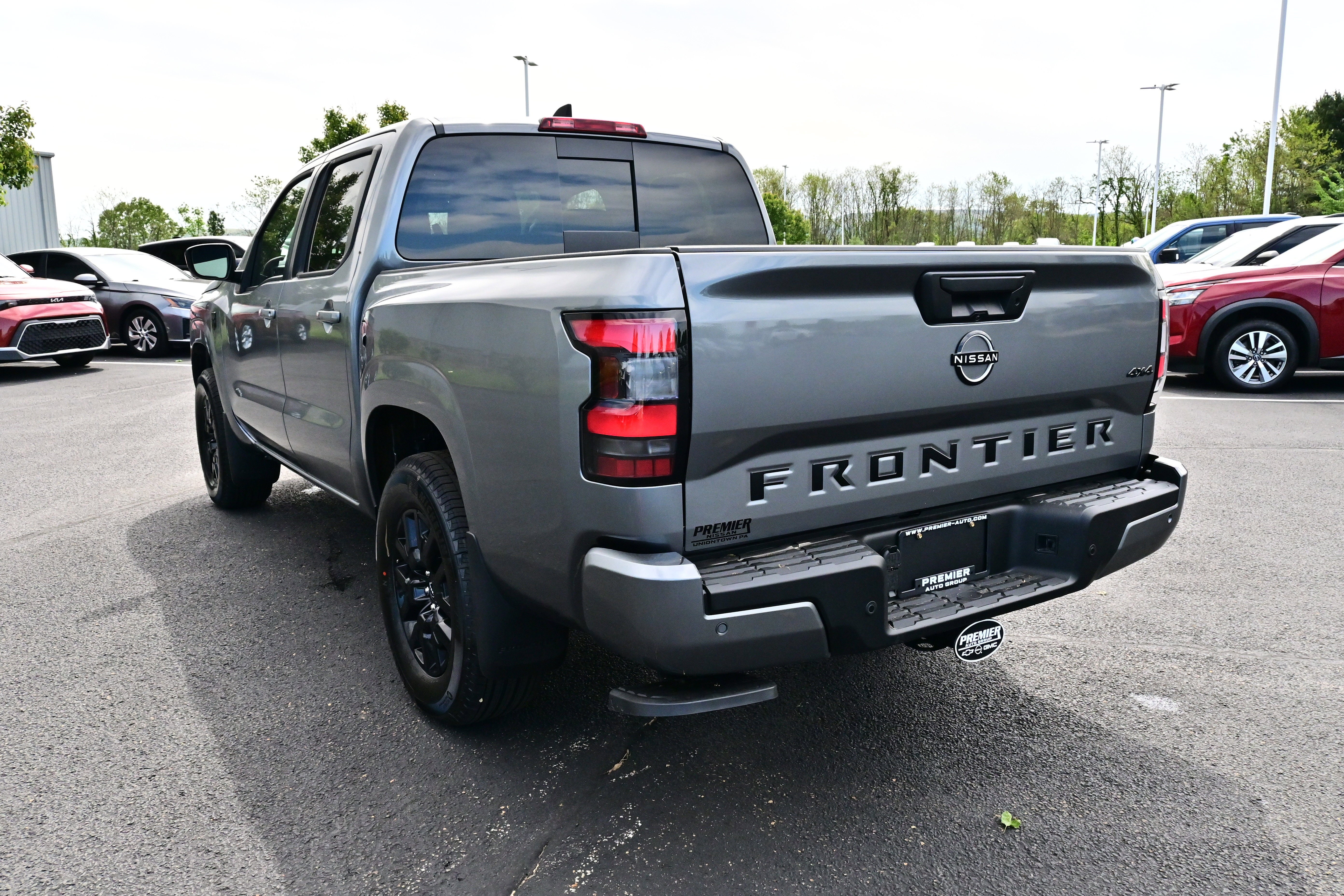 2026 Nissan Frontier Crew Cab SV