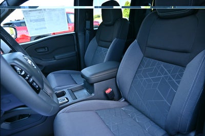 2027 Nissan Frontier Crew Cab SV
