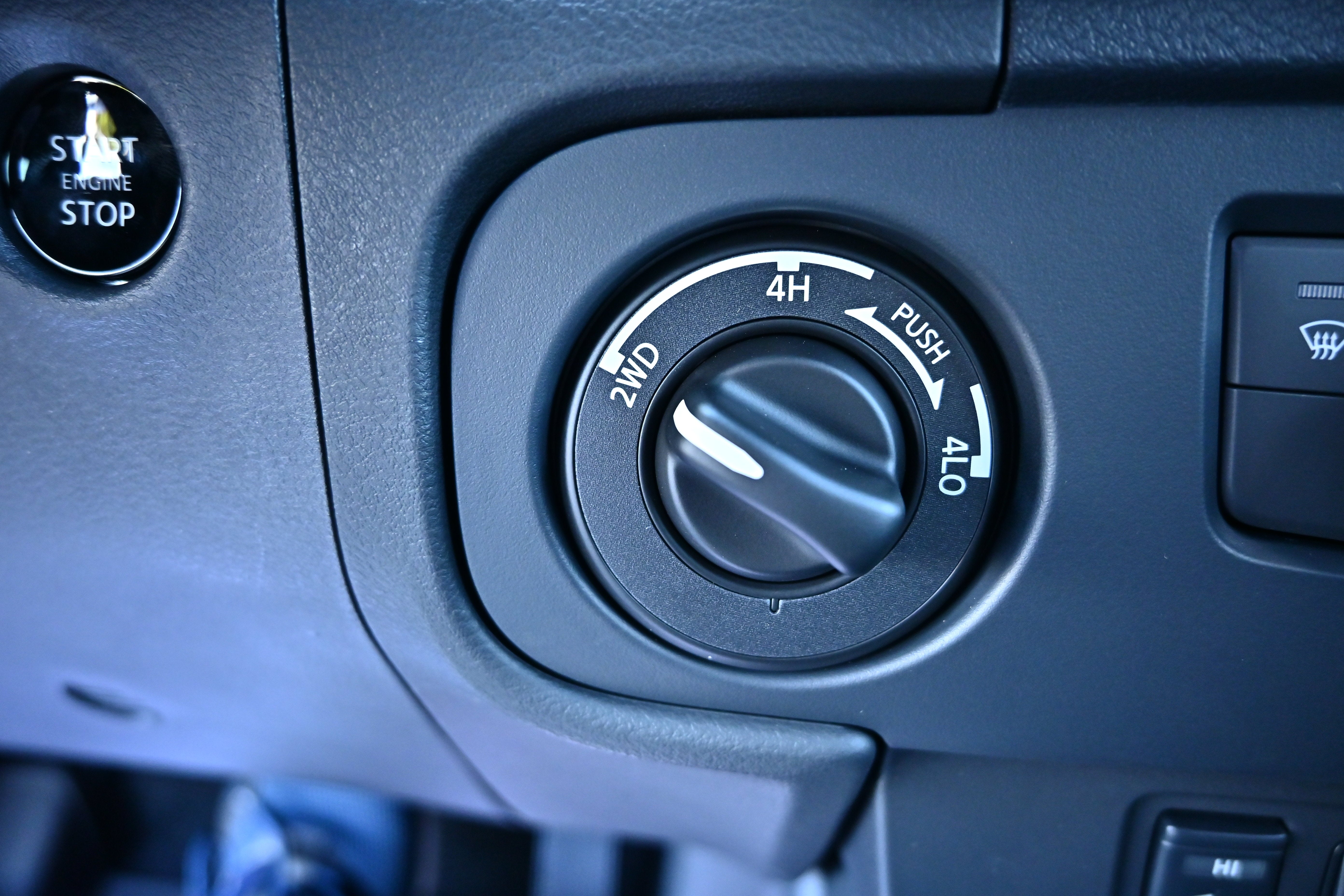 2027 Nissan Frontier Crew Cab SV