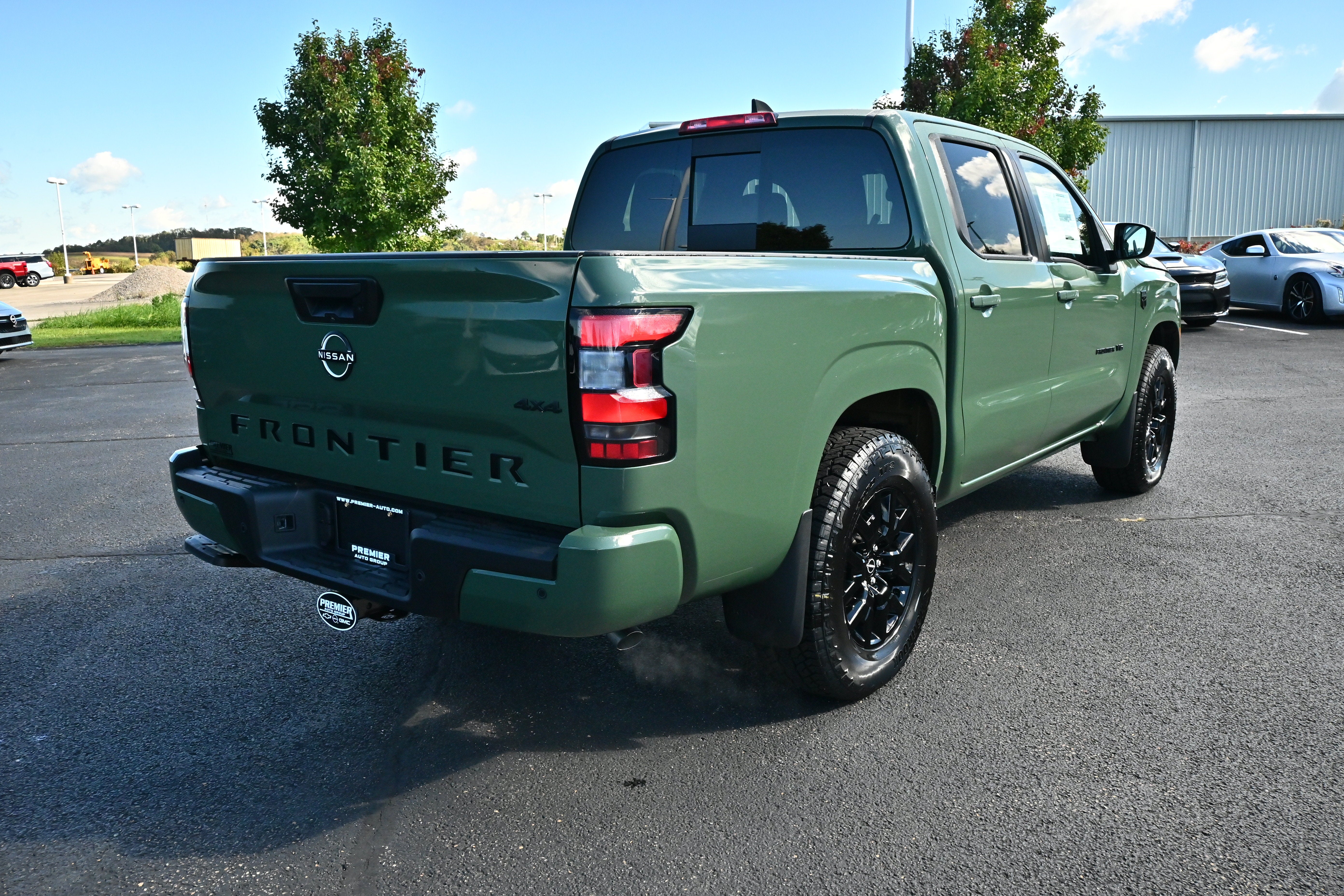 2027 Nissan Frontier Crew Cab SV