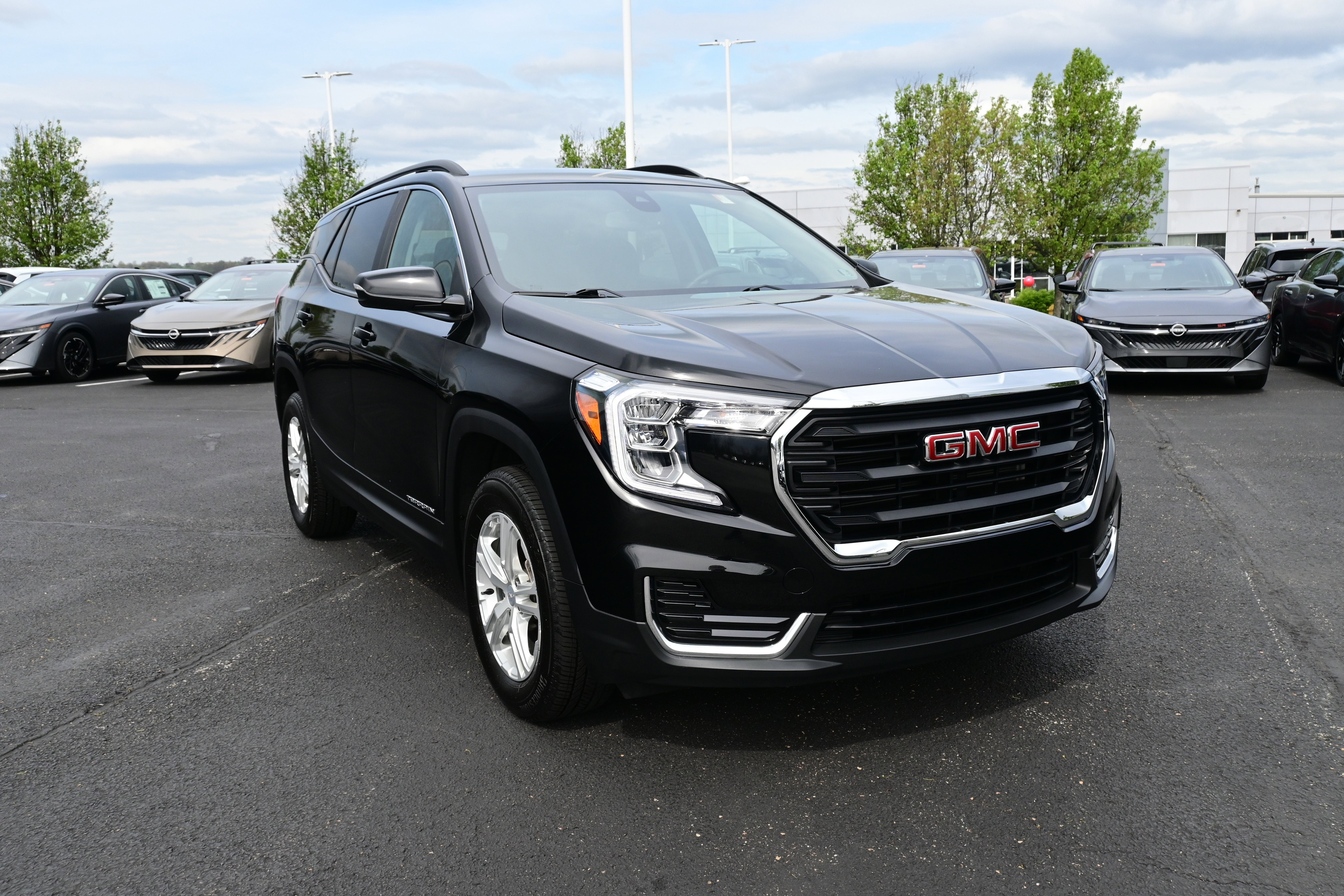 2023 GMC Terrain SLE