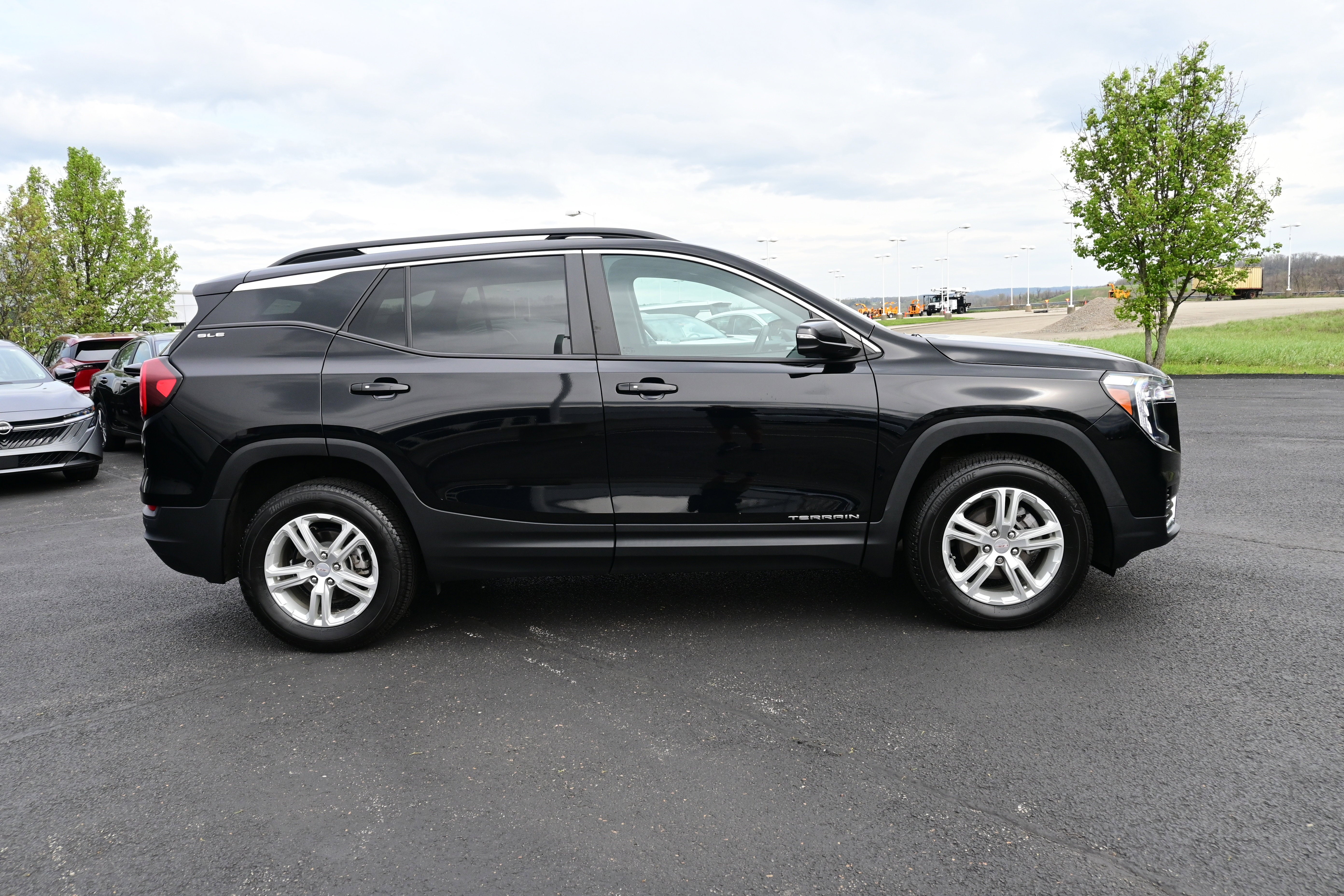 2023 GMC Terrain SLE