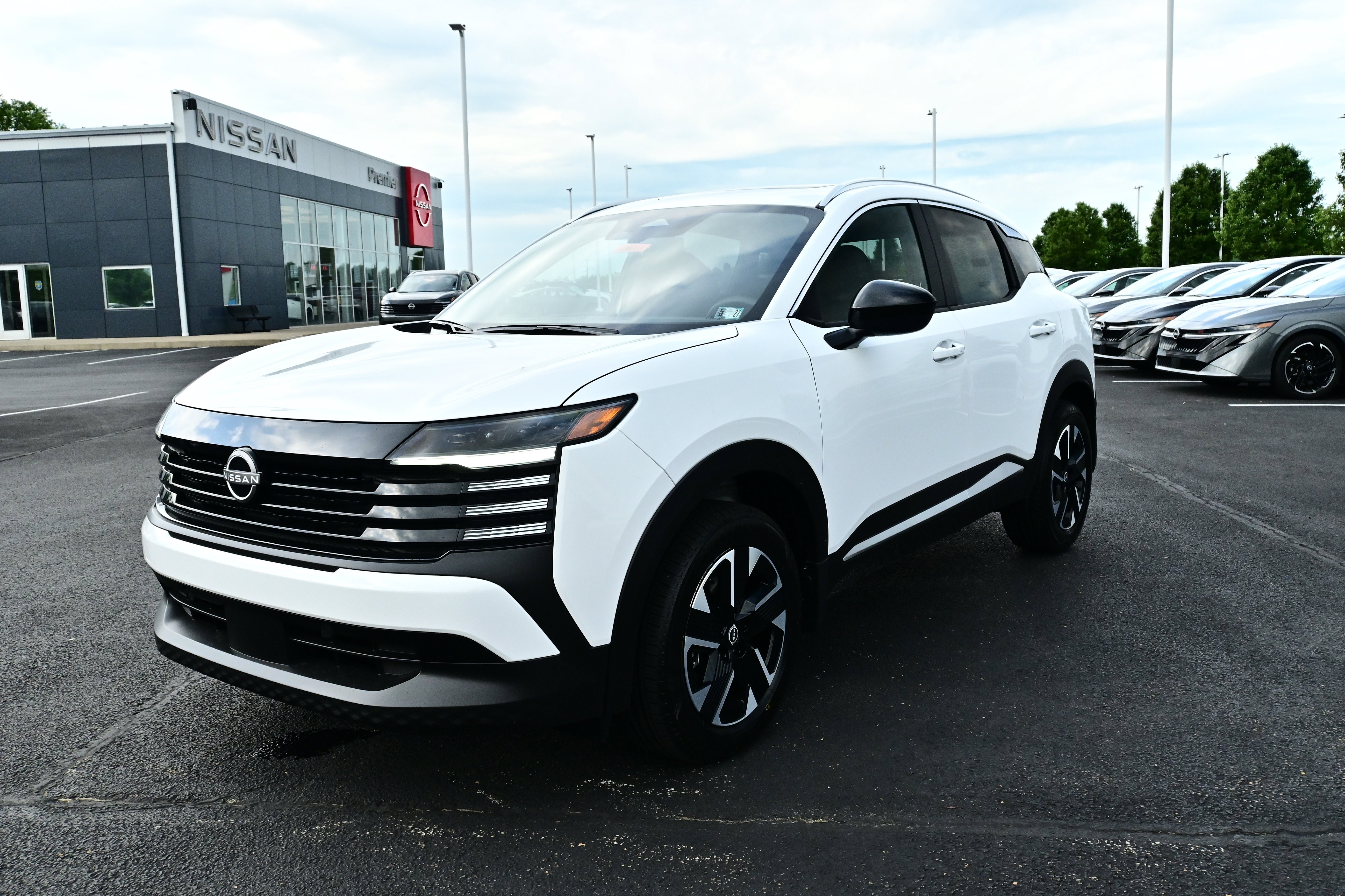 2026 Nissan Kicks SV