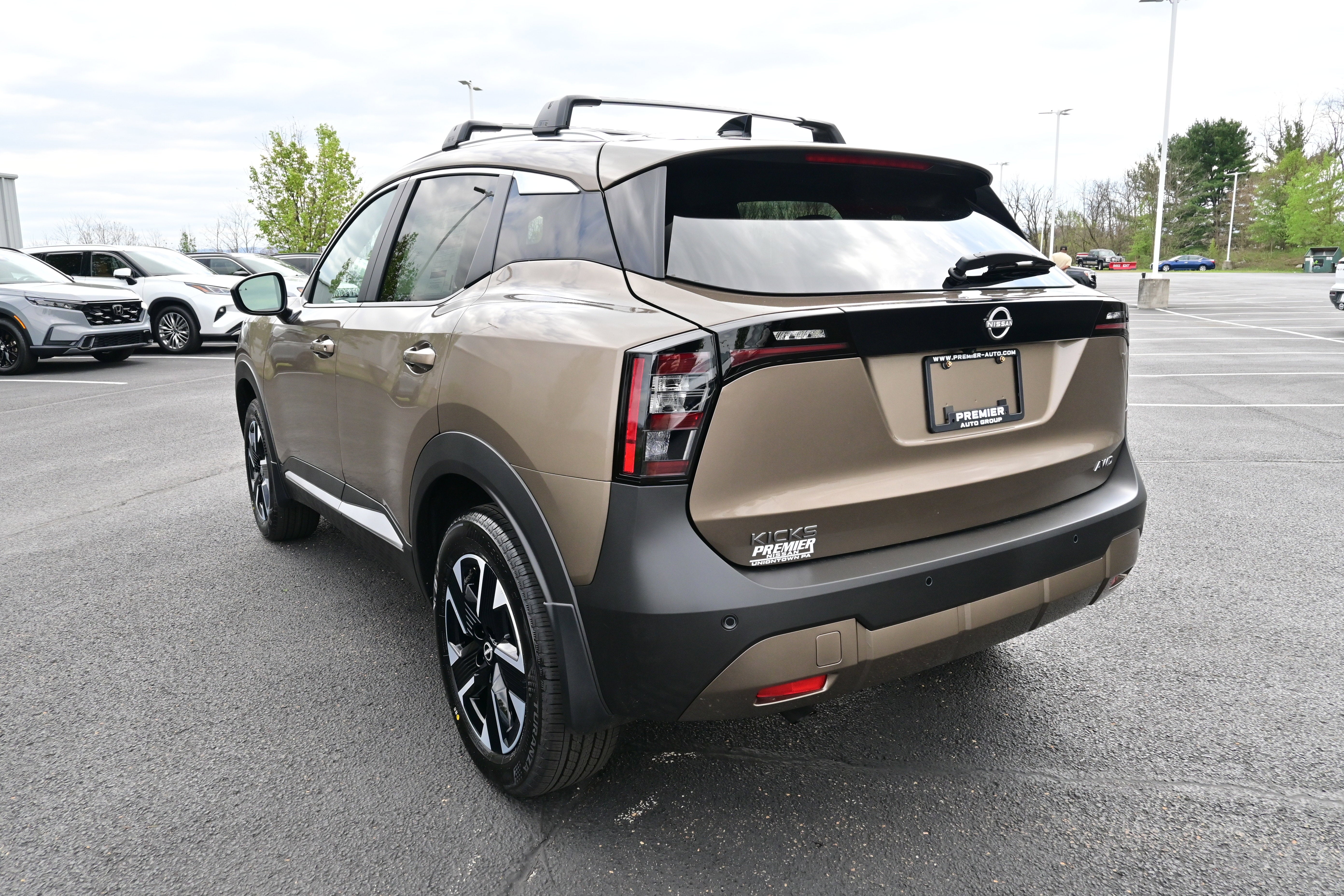 2026 Nissan Kicks SV