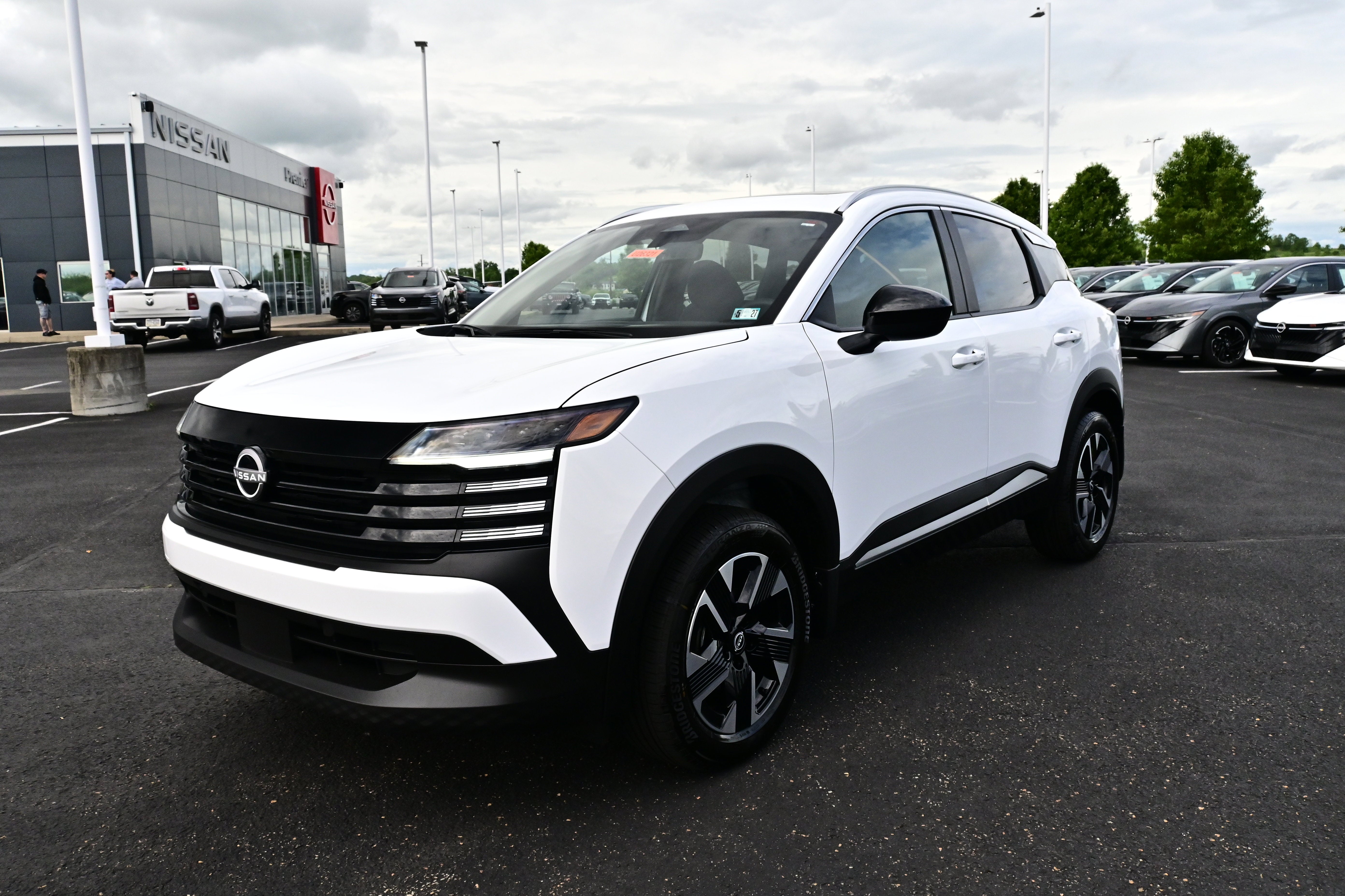 2026 Nissan Kicks SV