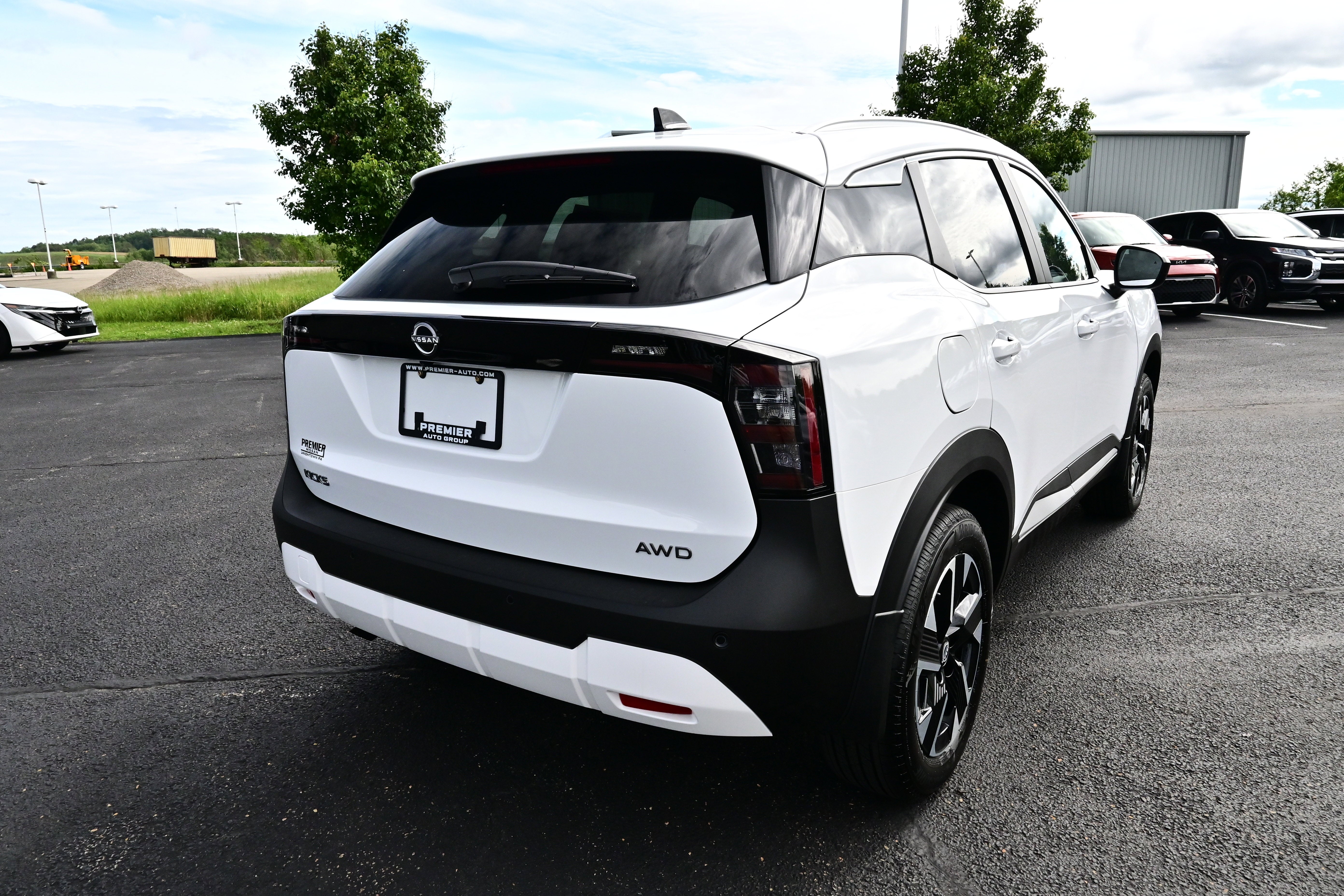 2026 Nissan Kicks SV
