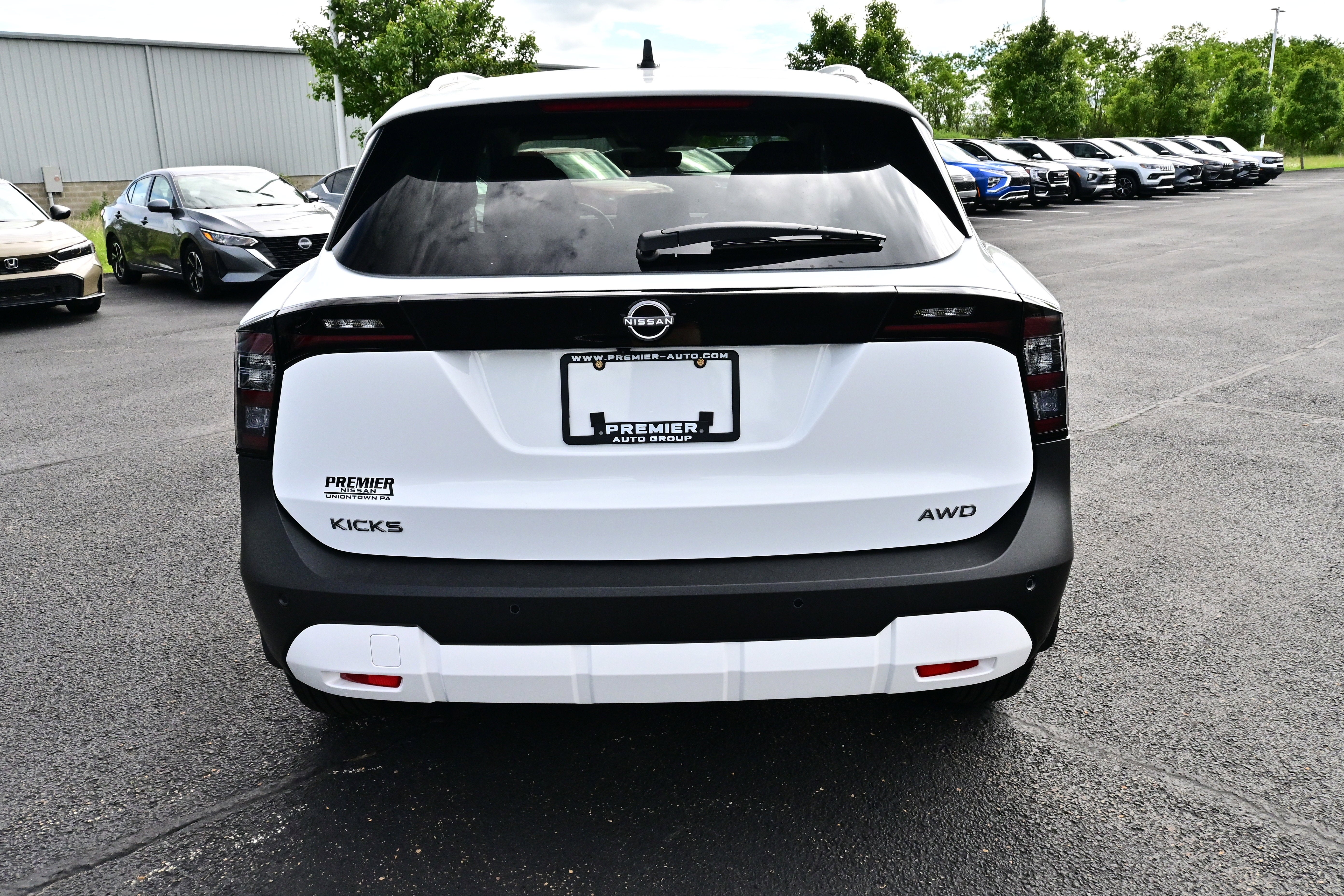 2026 Nissan Kicks SV