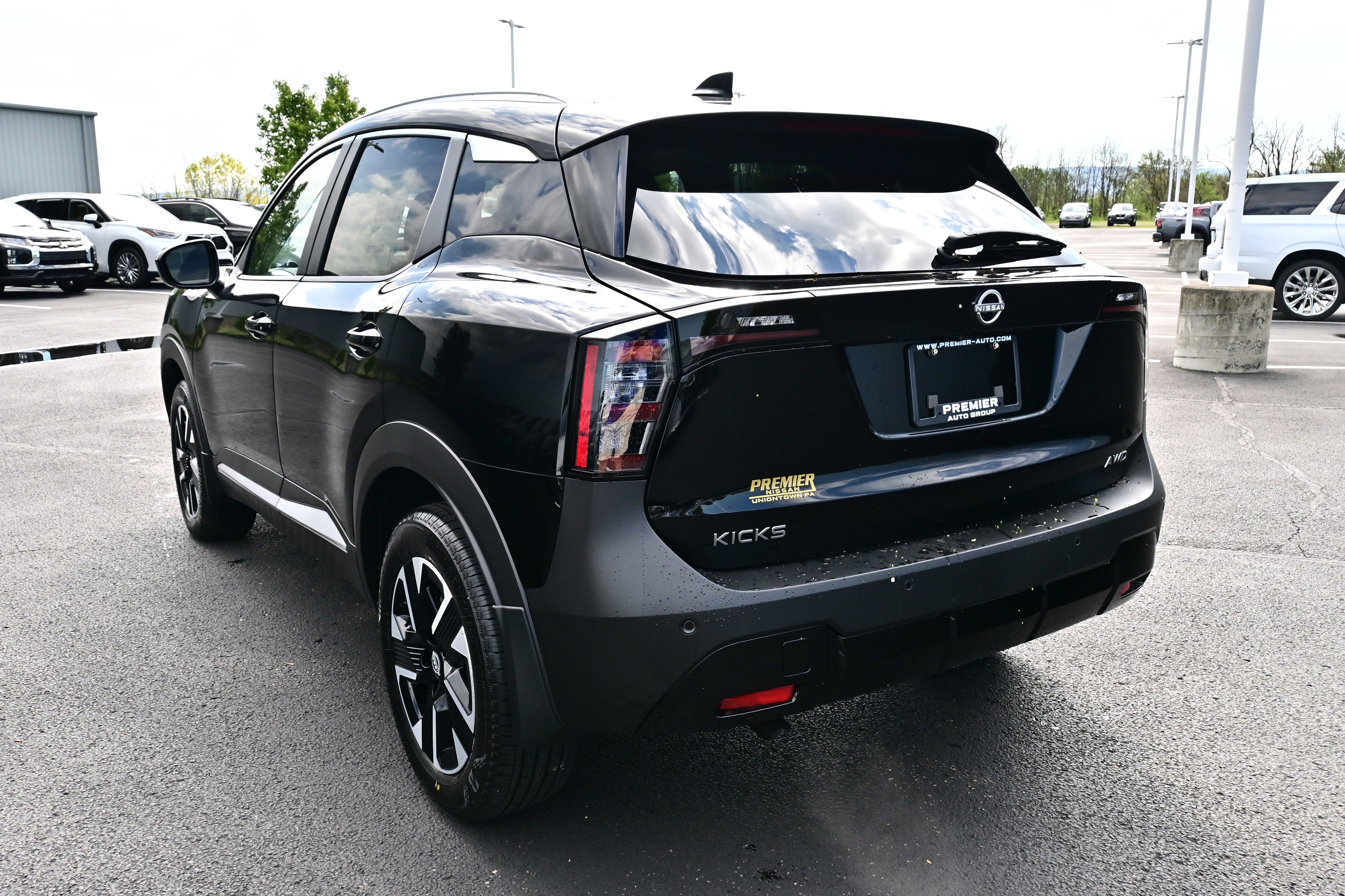 2026 Nissan Kicks SV