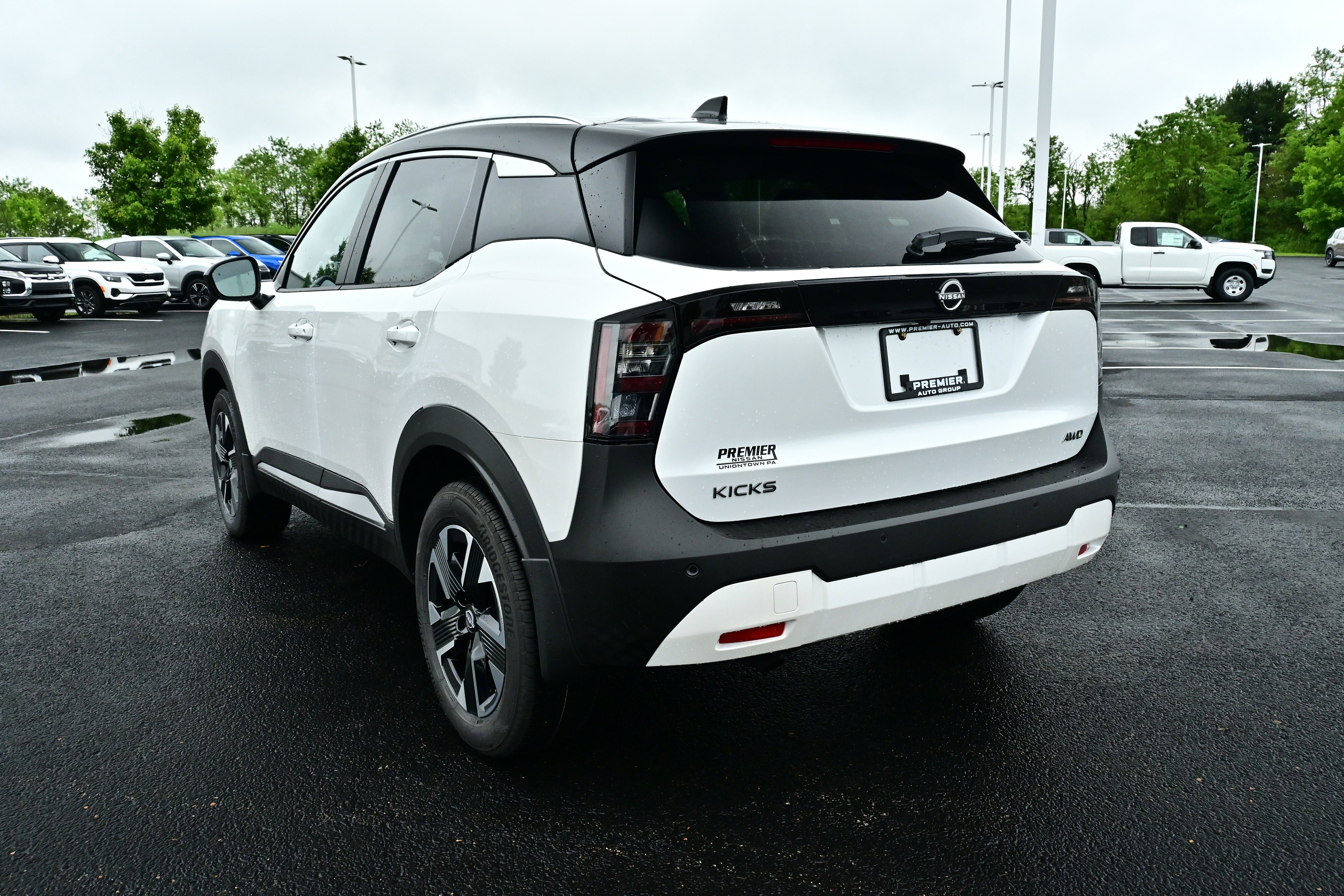 2026 Nissan Kicks SV